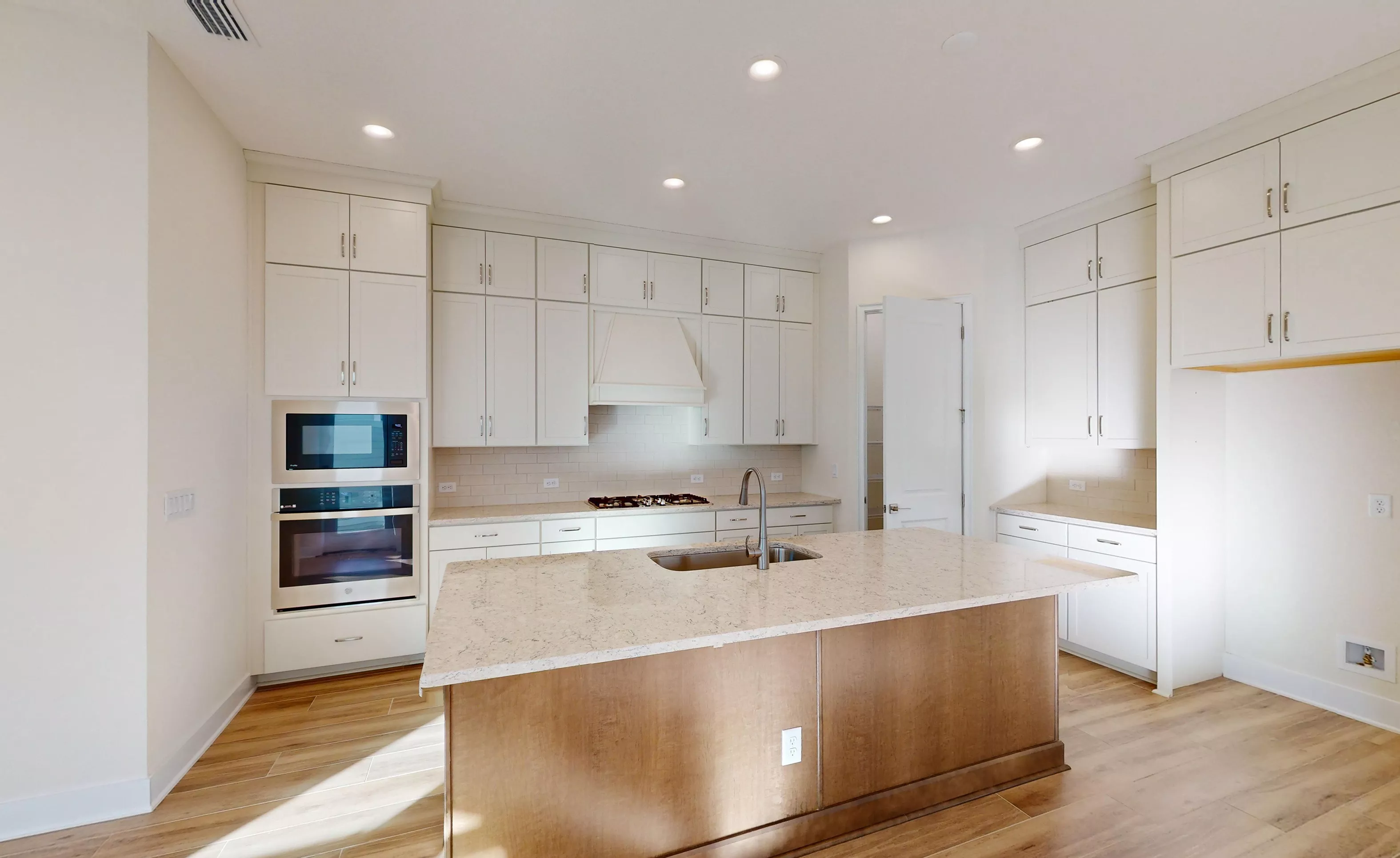 Talbot - Kitchen