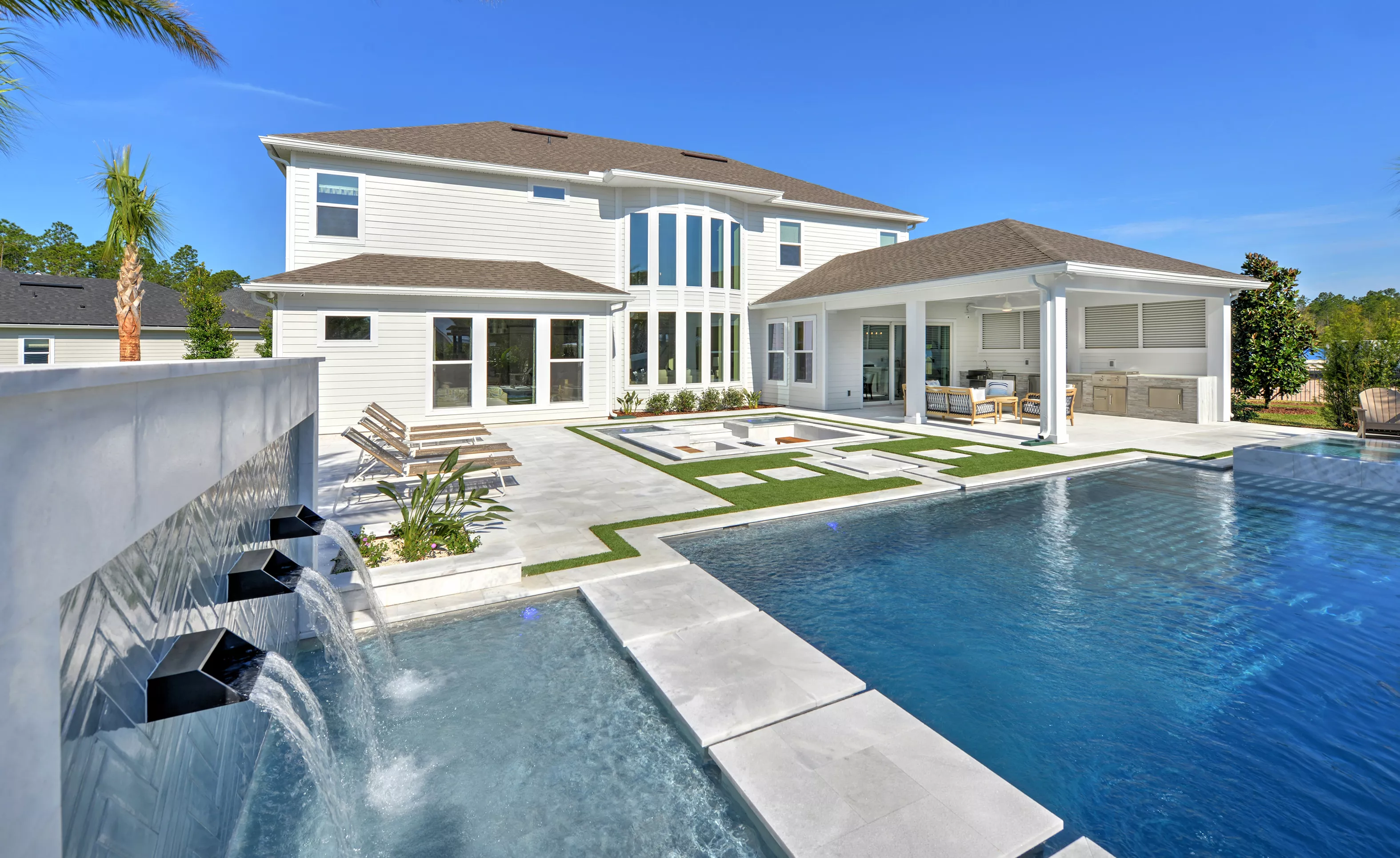 Brooke - Back Exterior