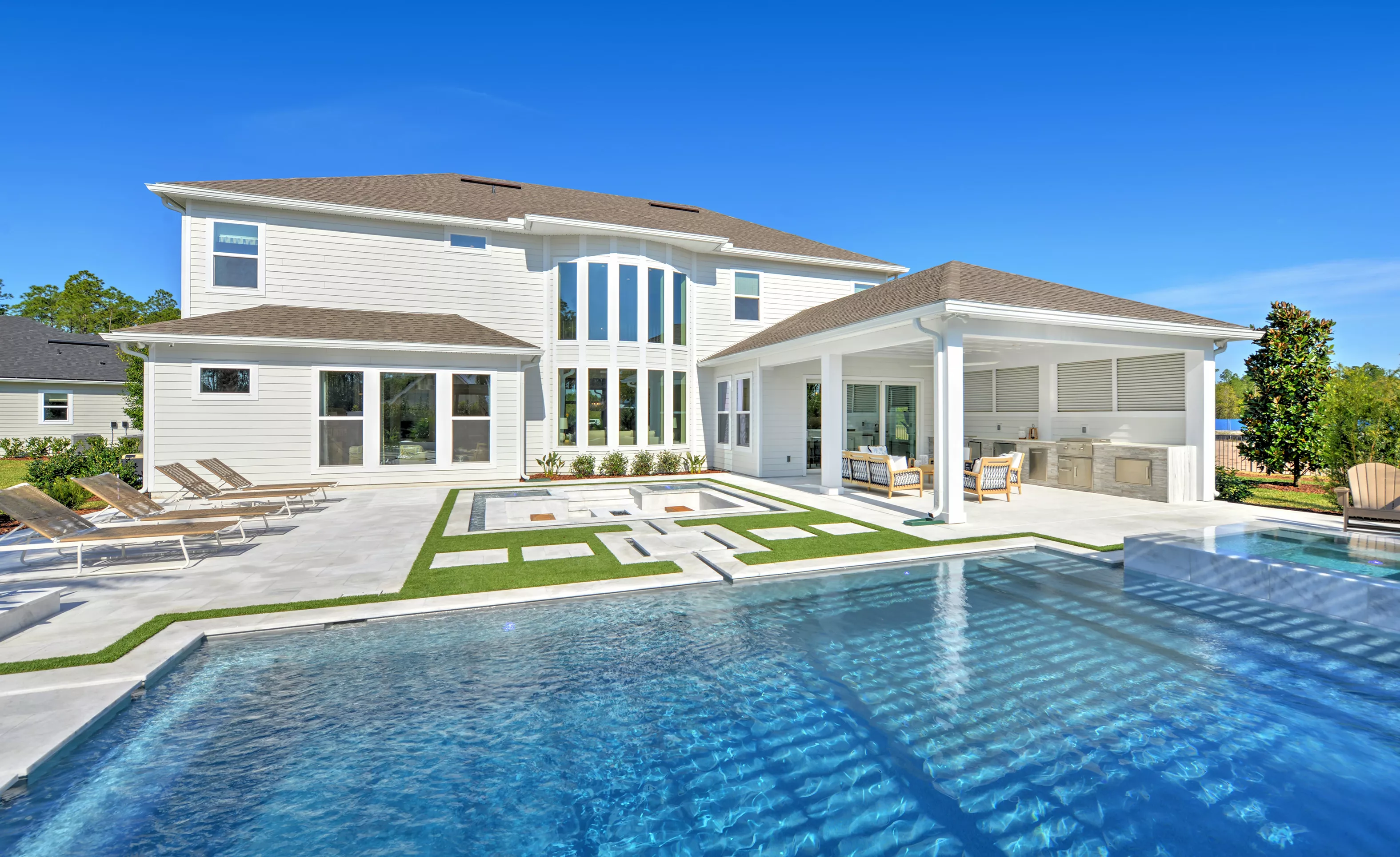 Brooke Model at Courtney Grove