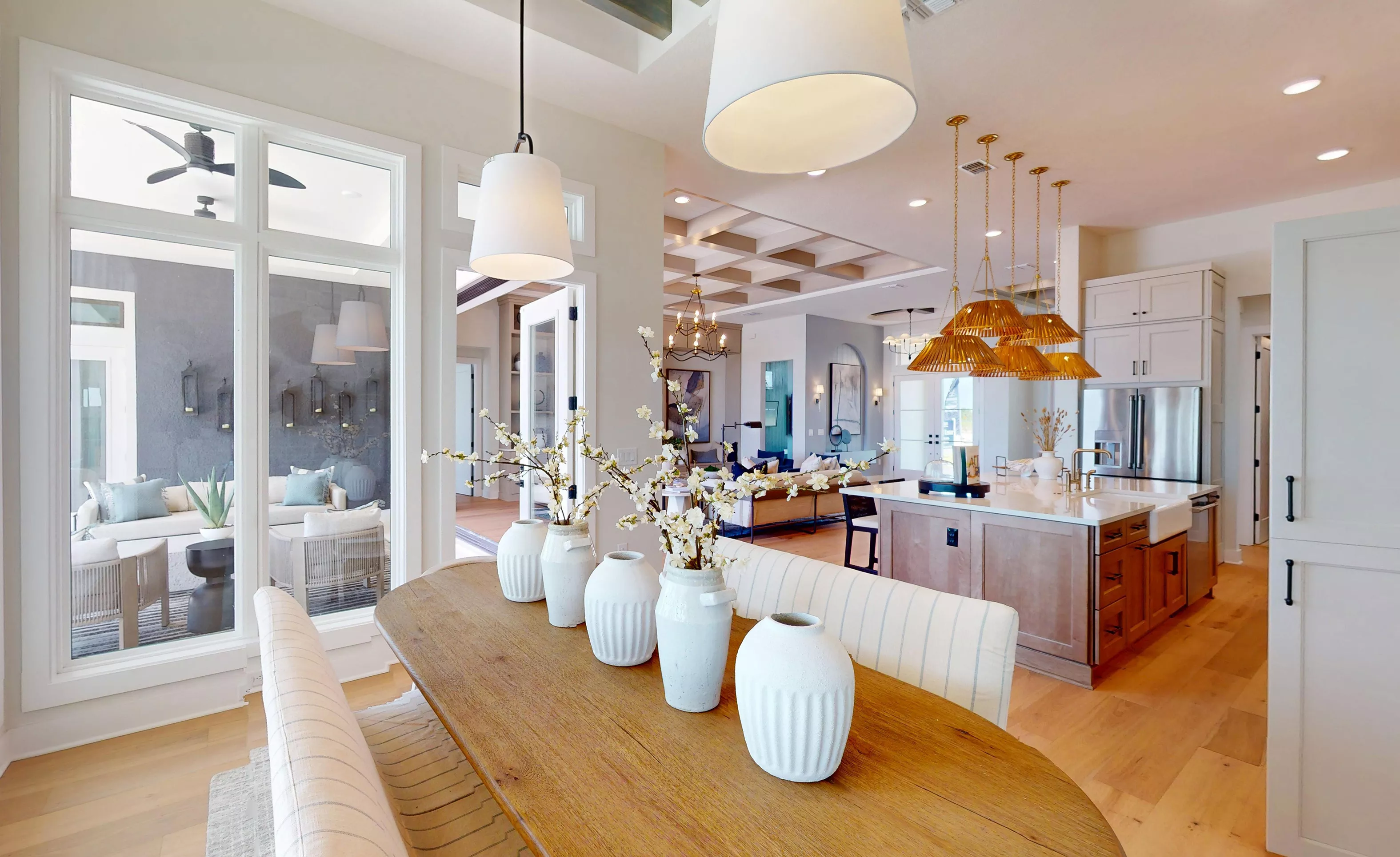 Egret V - Dining Room