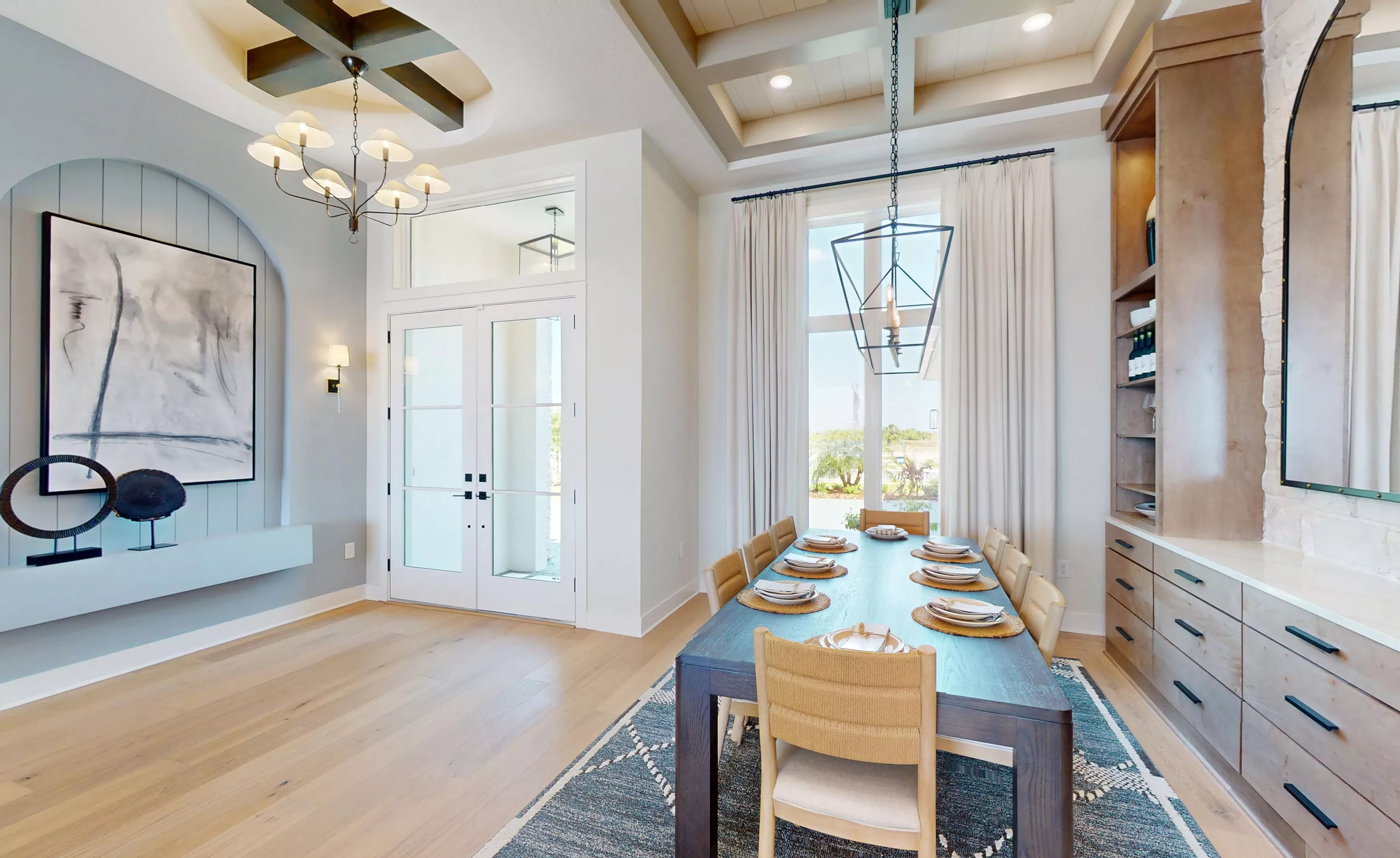 Egret V - Dining Room