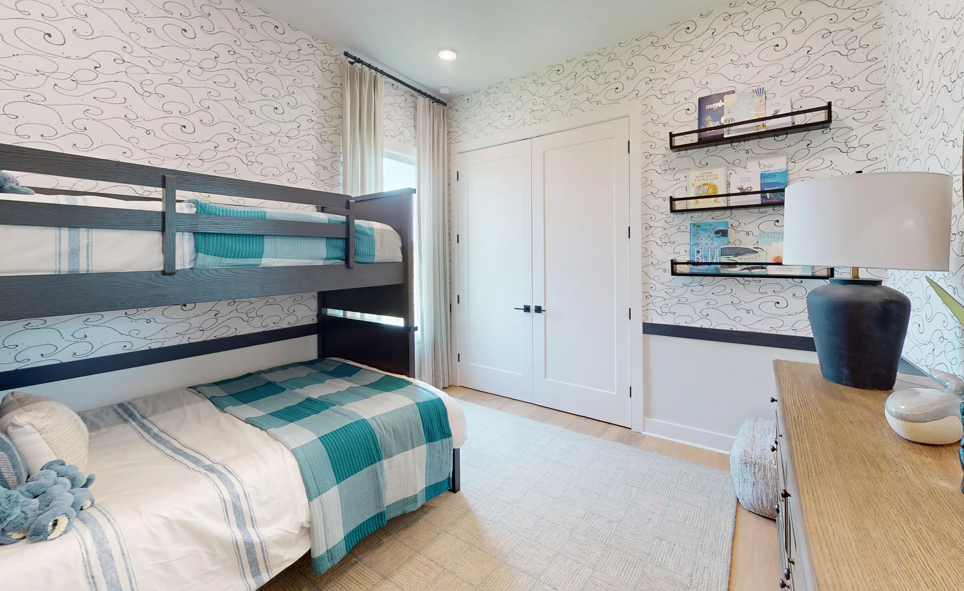 Egret V - Guest Bedroom