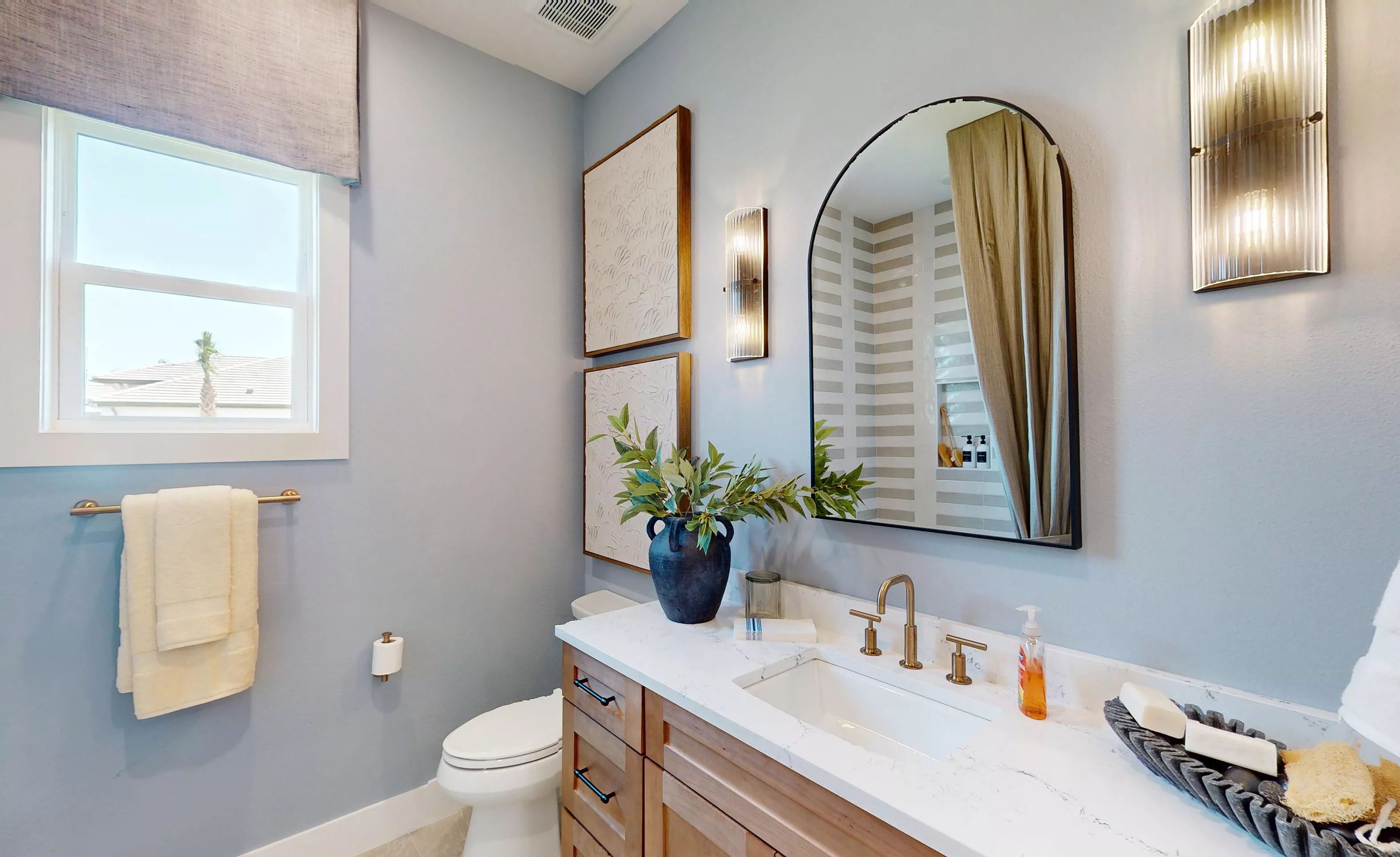 Egret V - Guest Bathroom