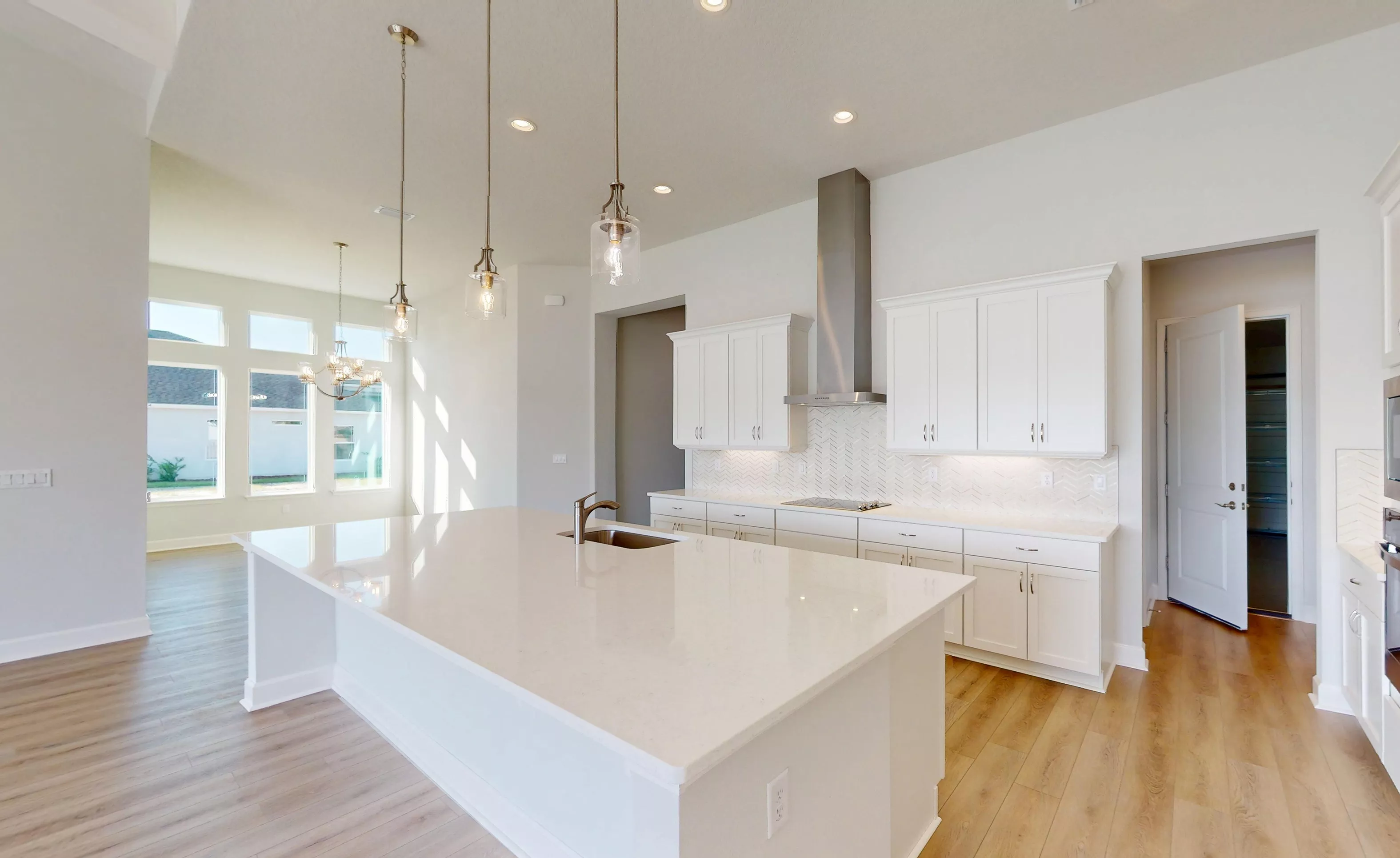 Costa Mesa - Kitchen