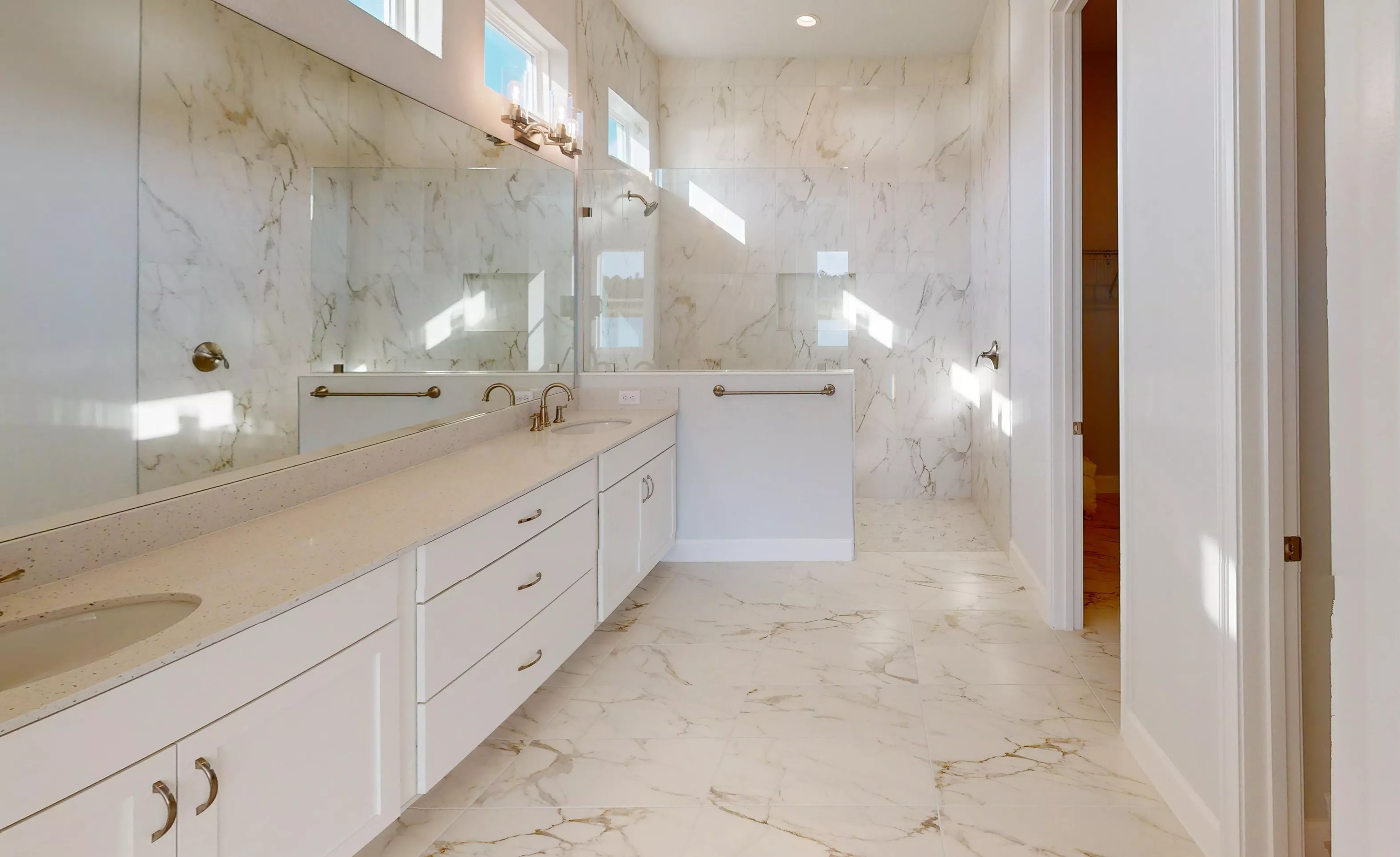 Costa Mesa - Master Bathroom
