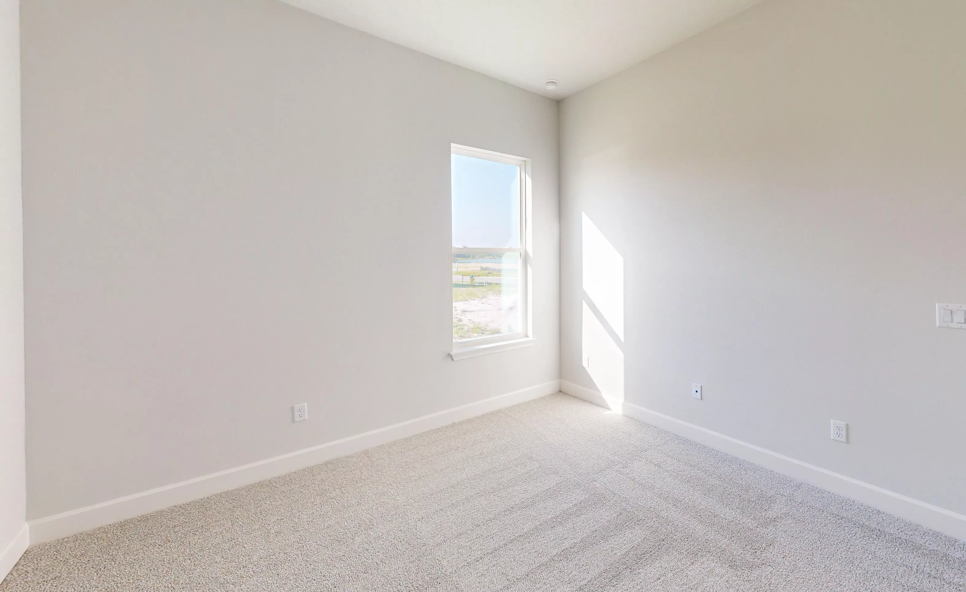 Costa Mesa - Guest Bedroom