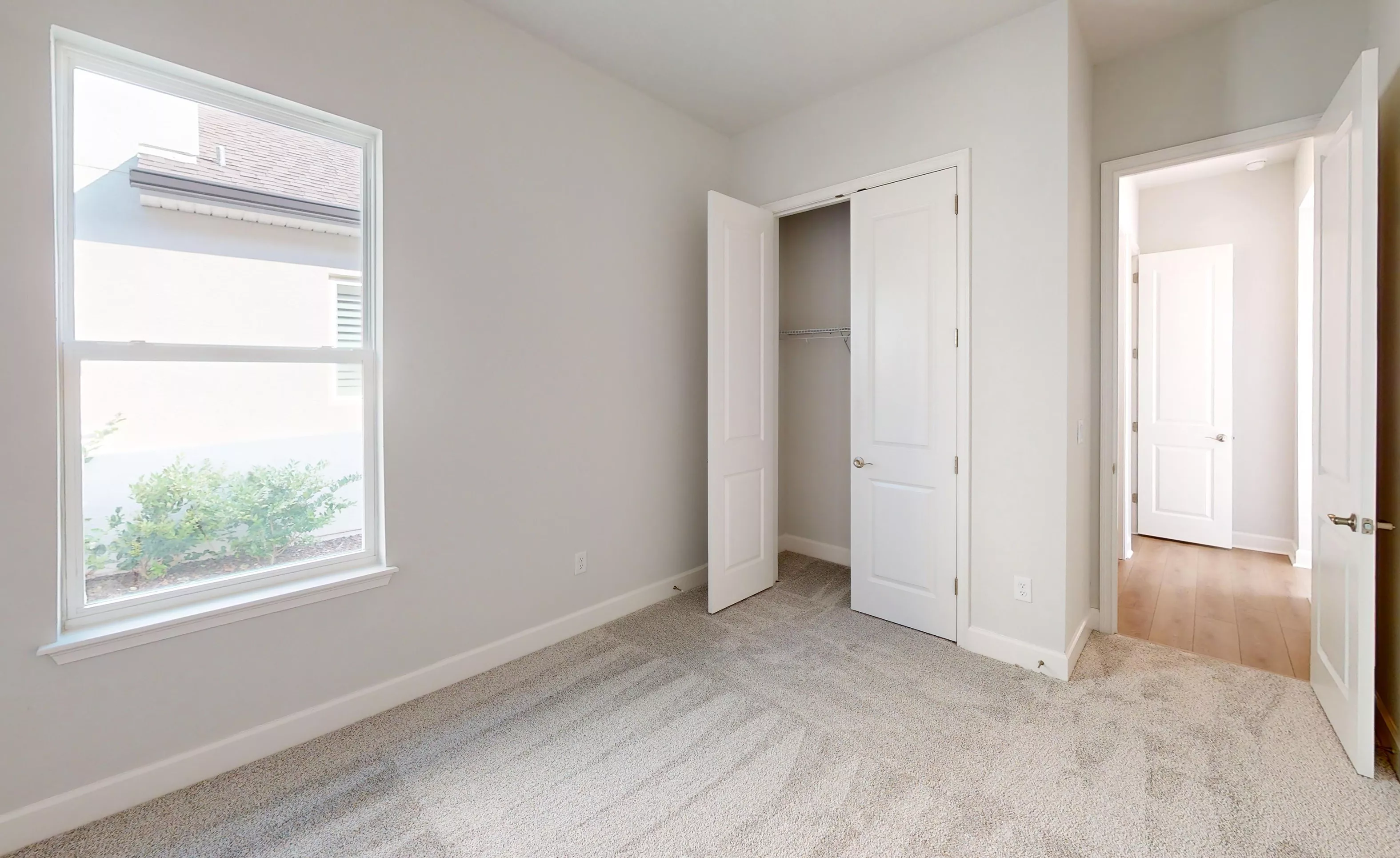 Costa Mesa - Guest Bedroom