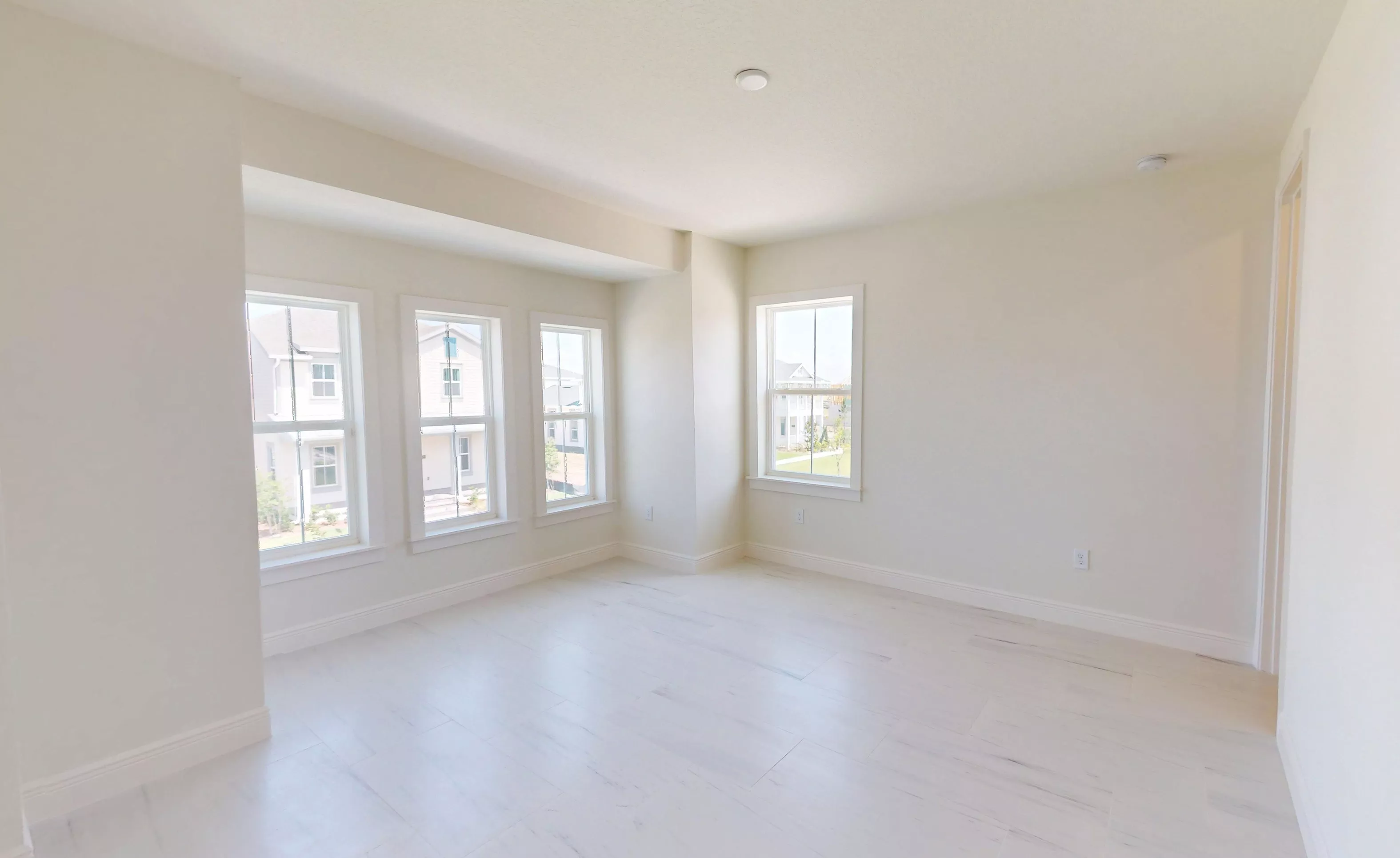 Maui - Guest Bedroom