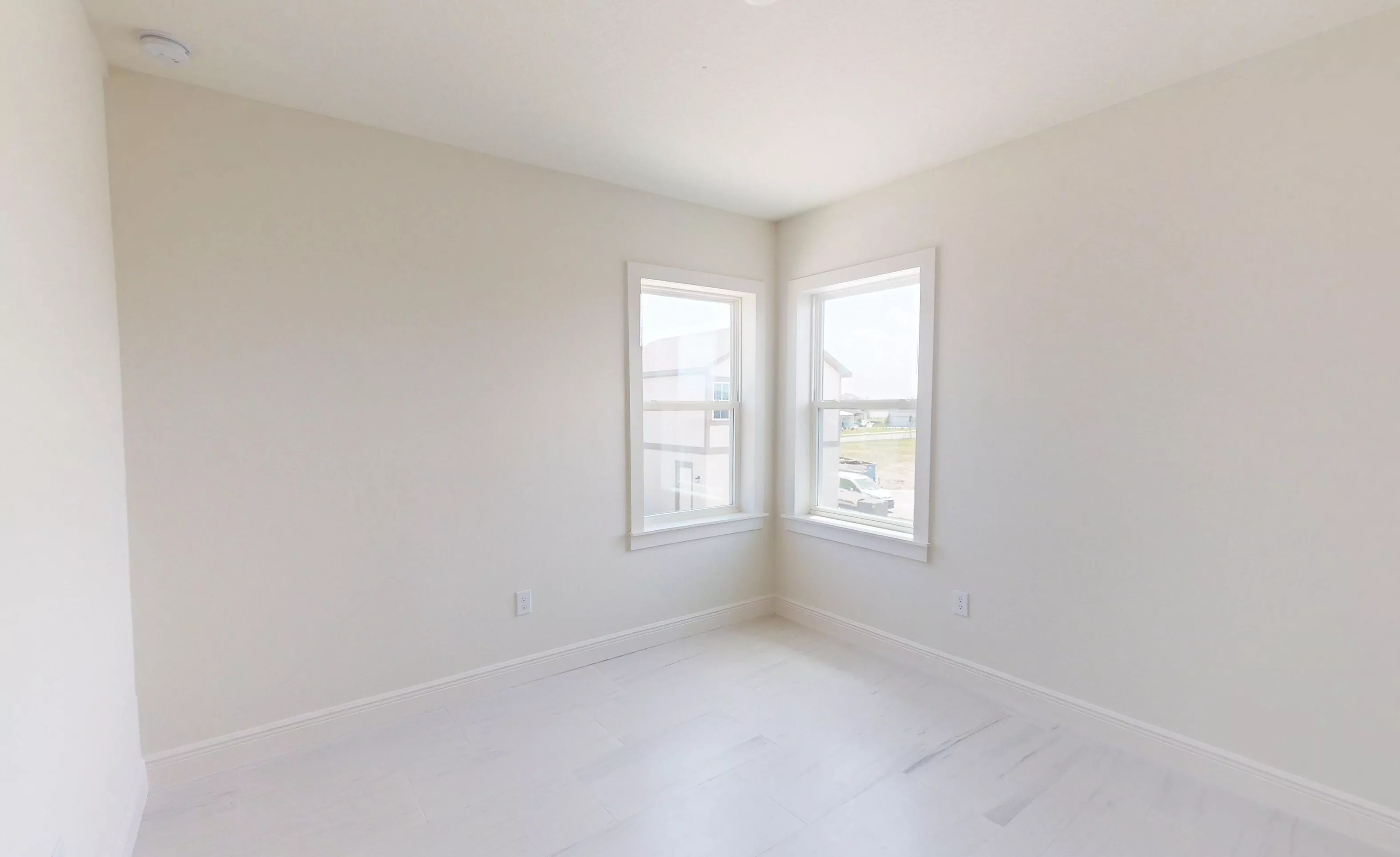 Maui - Guest Bedroom