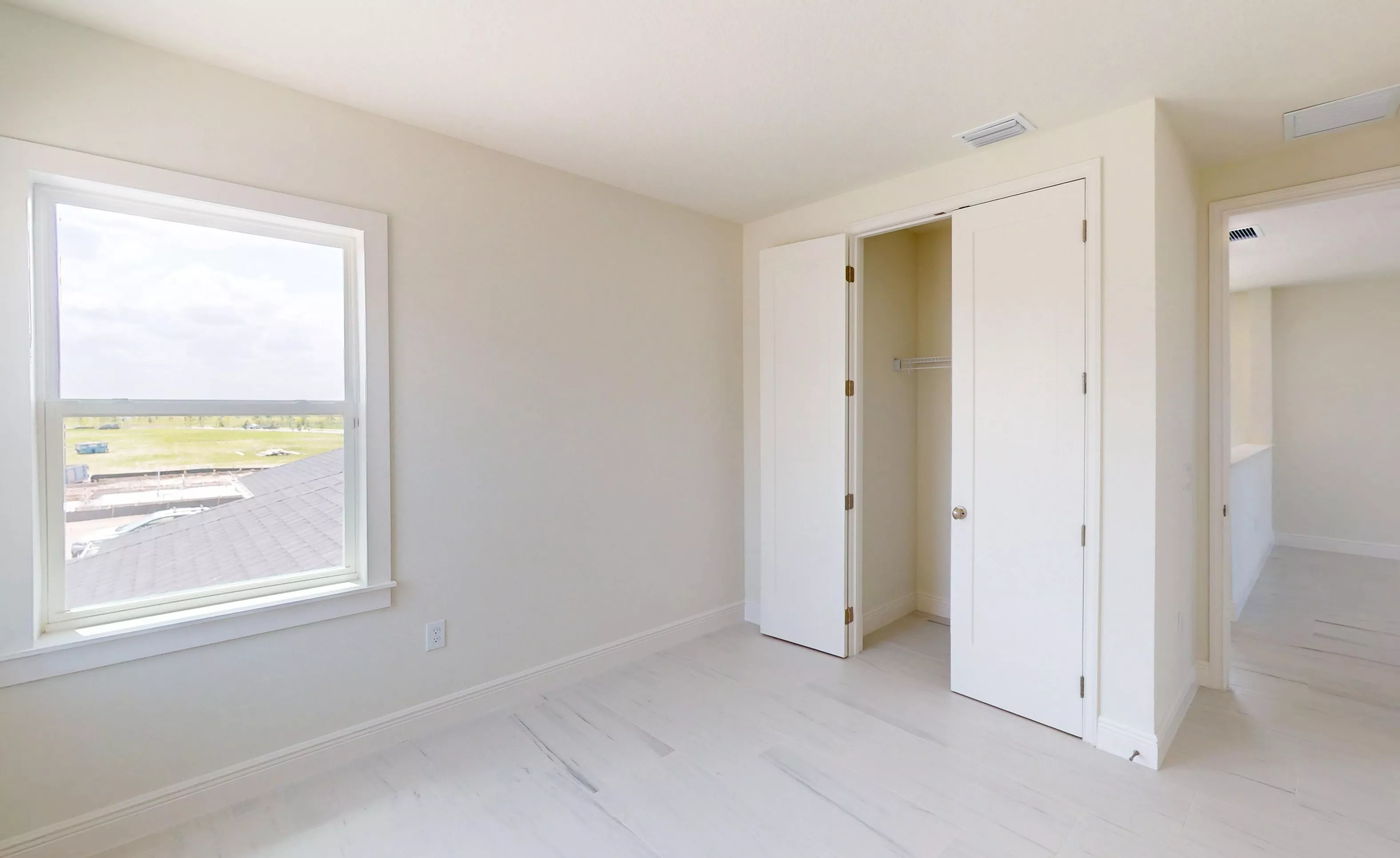 Maui - Guest Bedroom
