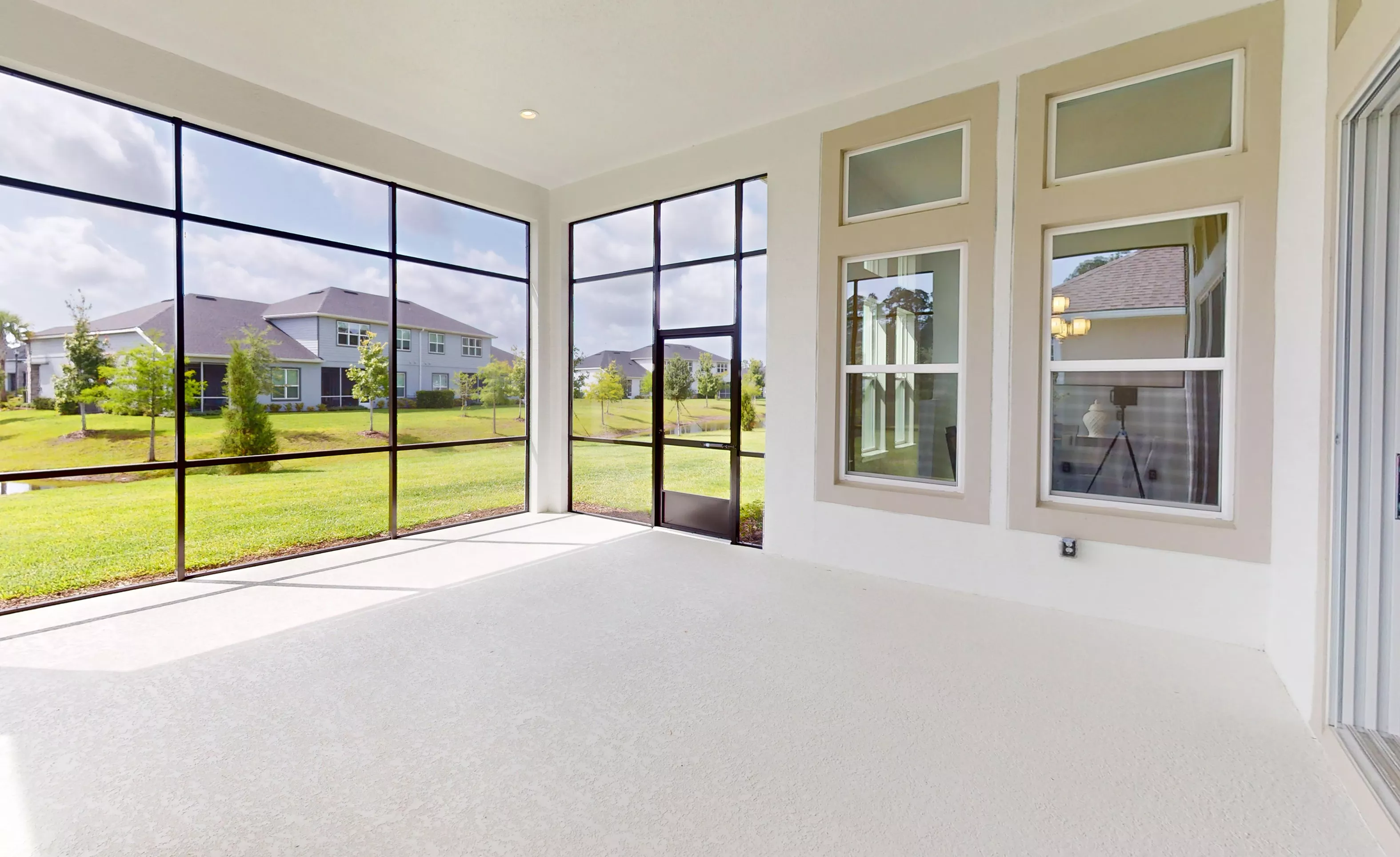 Davenport - Covered Lanai