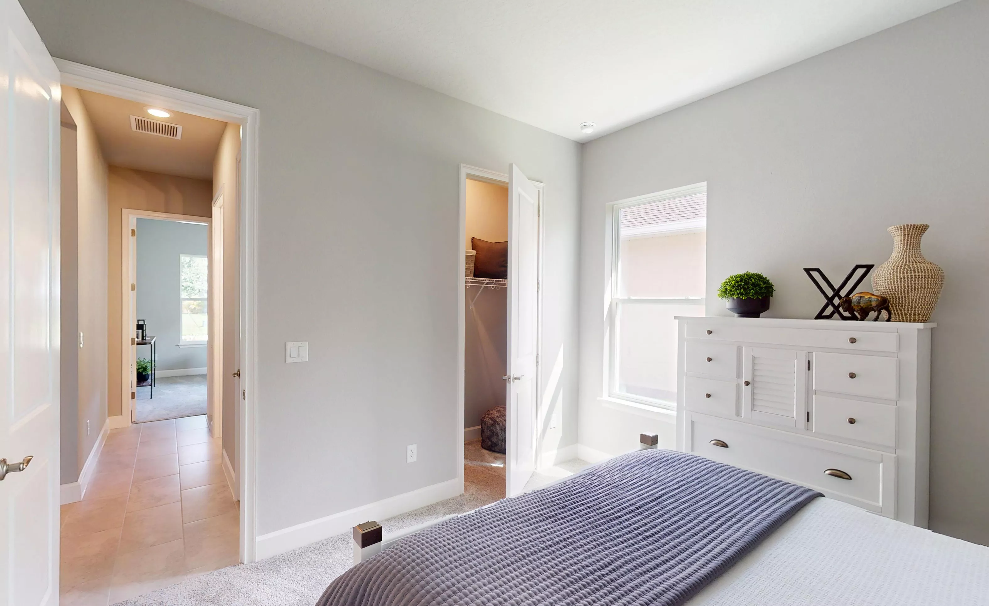 Davenport - Guest Bedroom