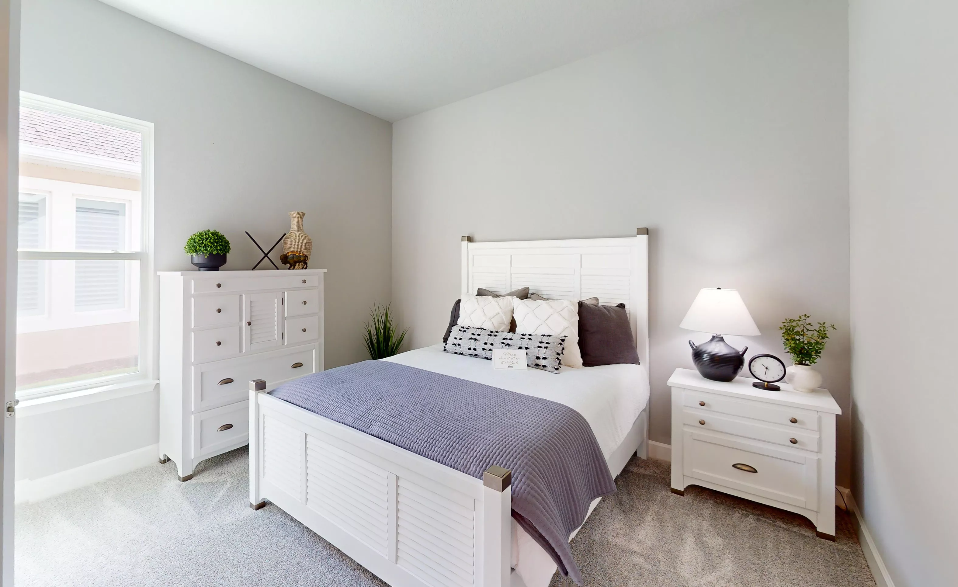Davenport - Guest Bedroom