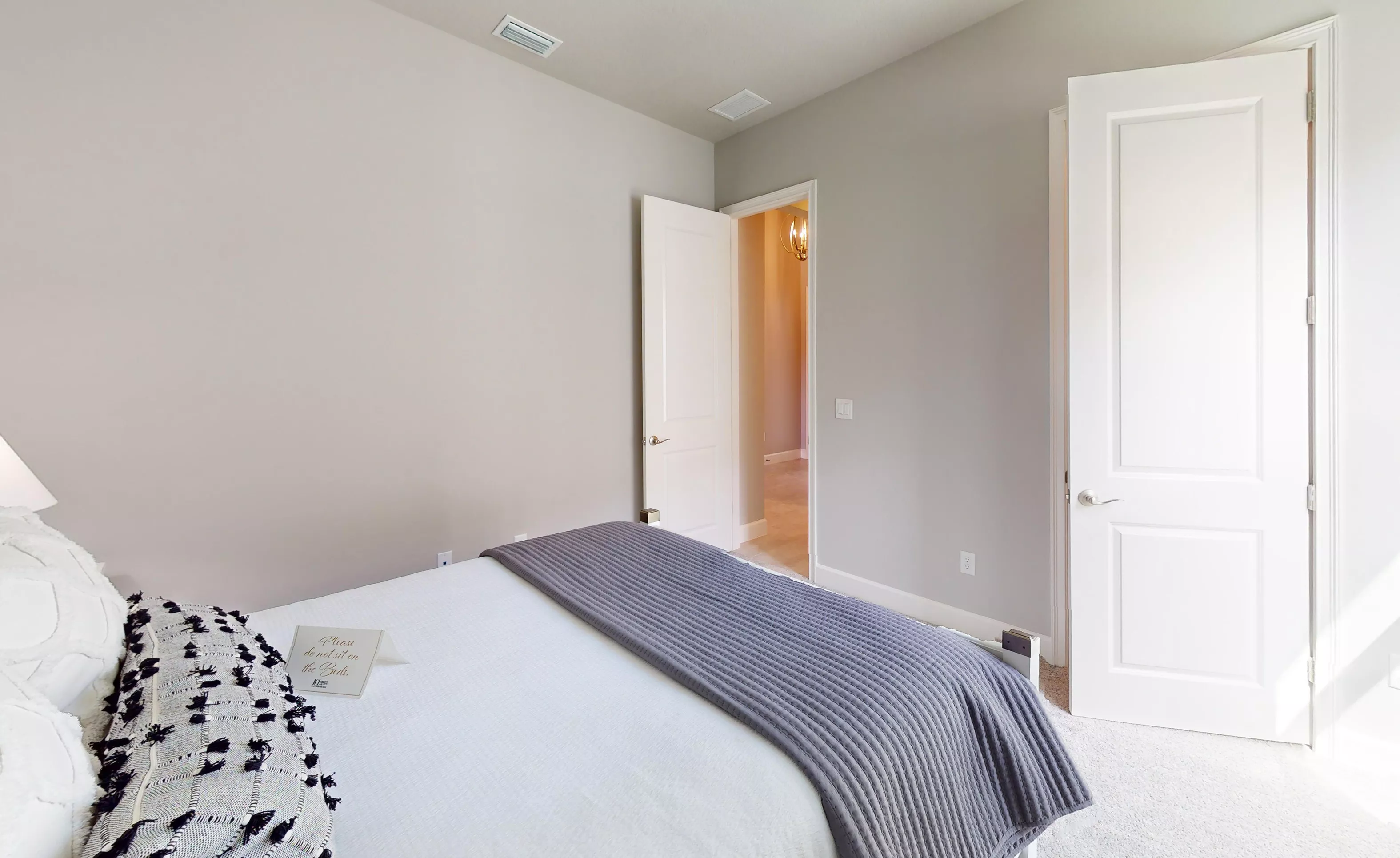 Davenport - Guest Bedroom