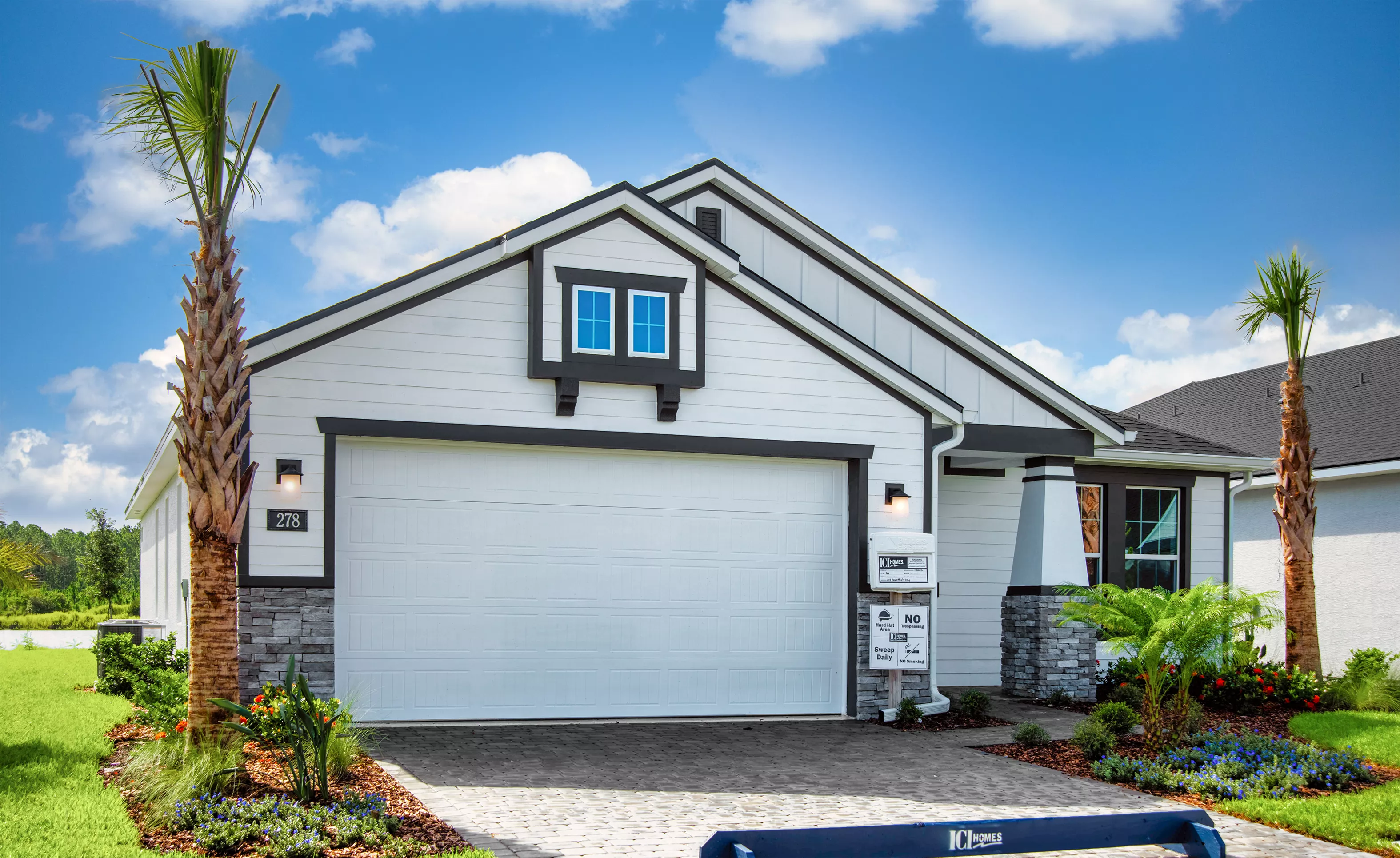 Oakland - Front Exterior