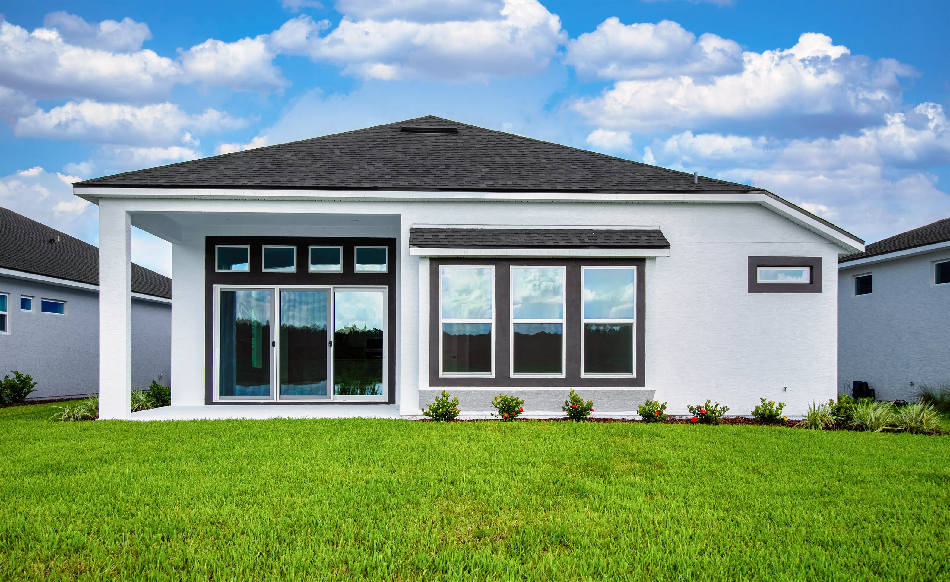 Oakland - Back Exterior