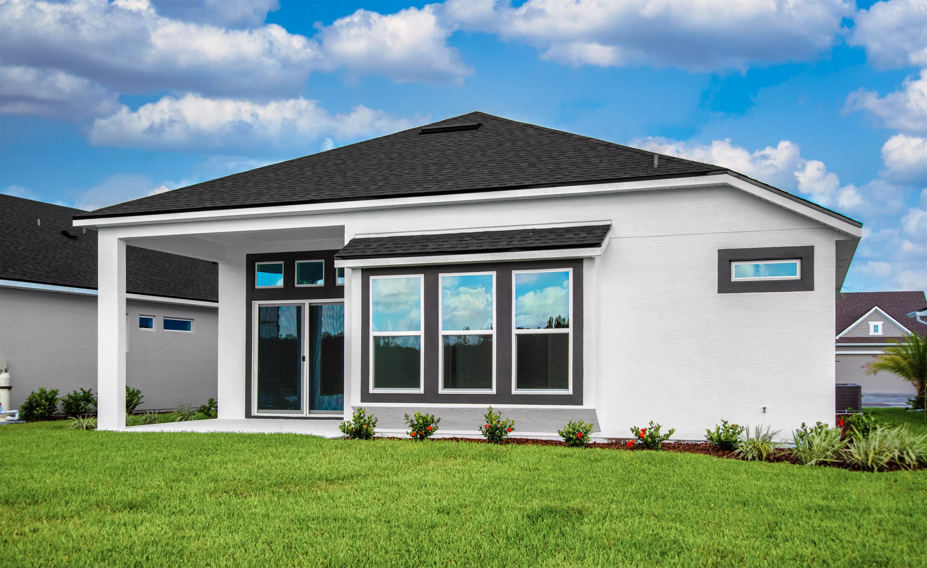 Oakland - Back Exterior