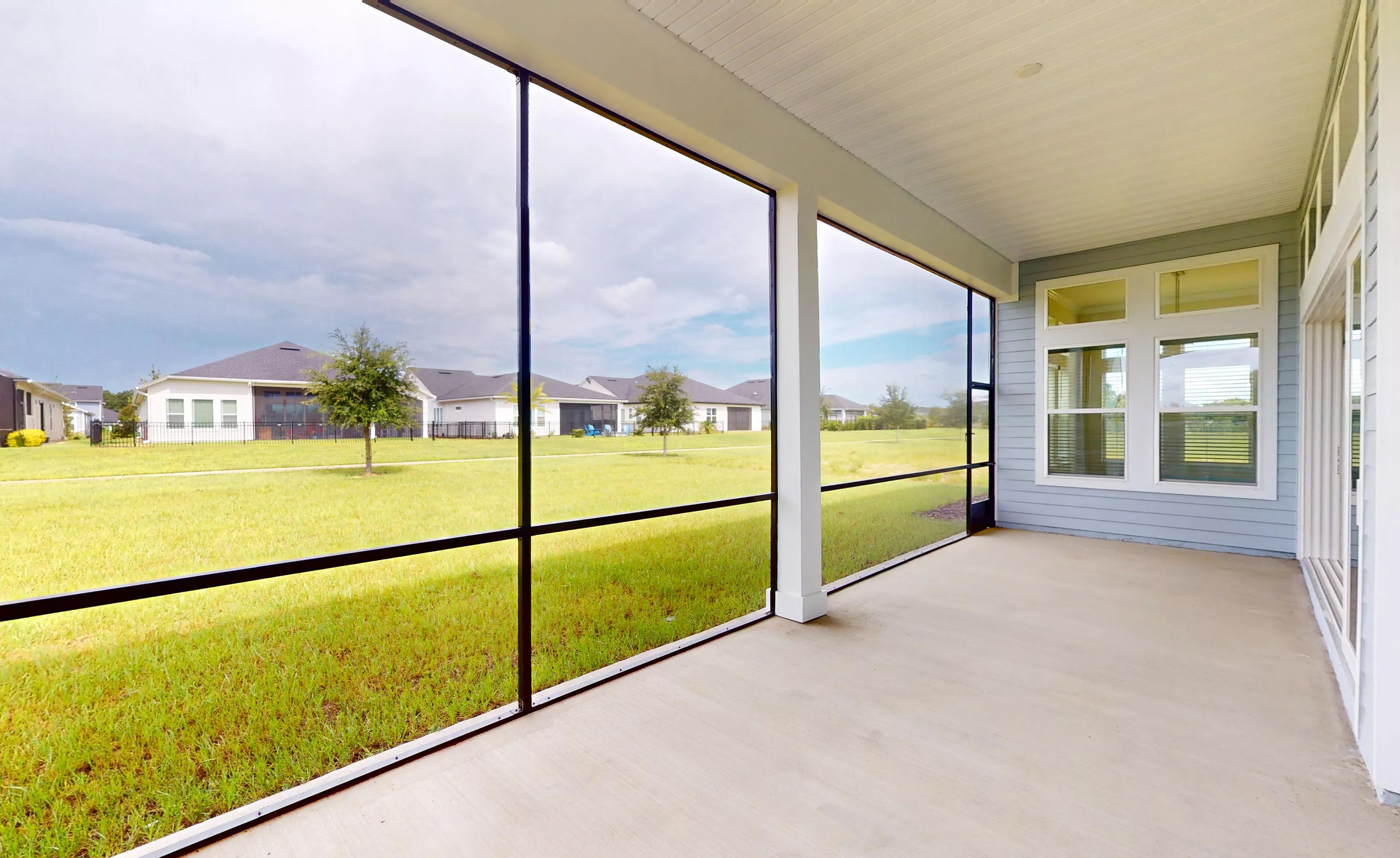 Palos Verdes - Covered Lanai