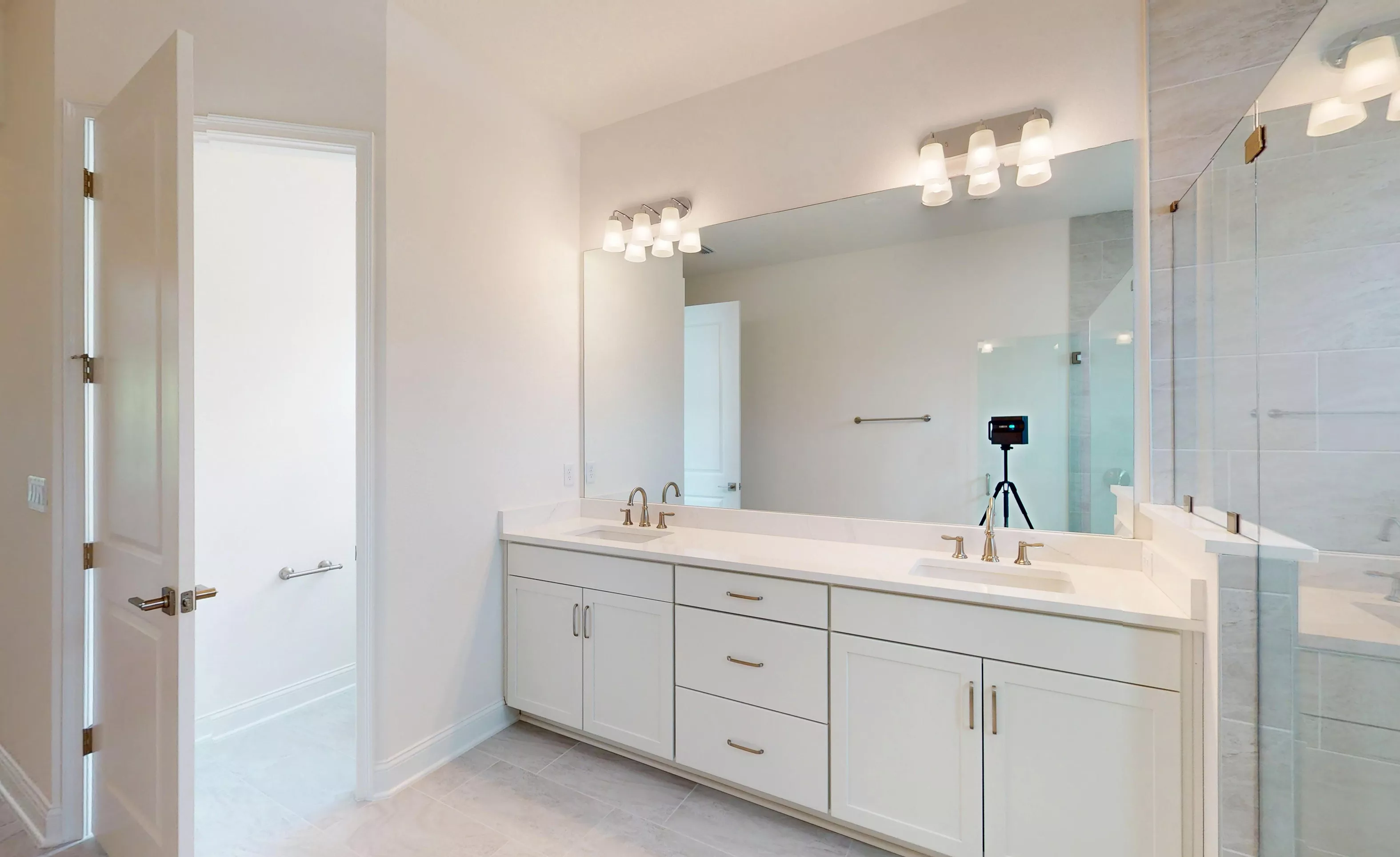 Palos Verdes - Master Bathroom