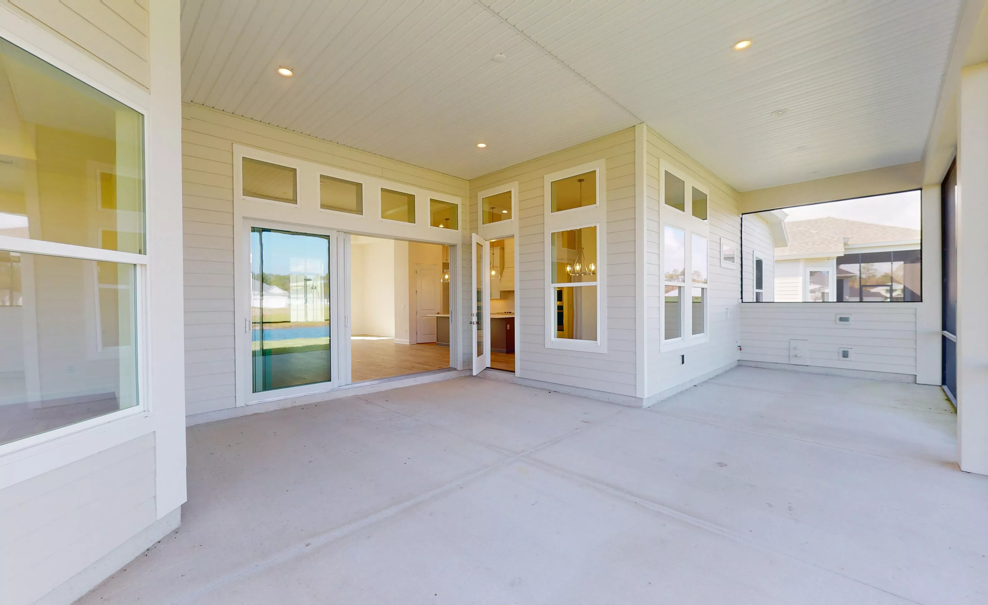 Egret VI - Covered Lanai