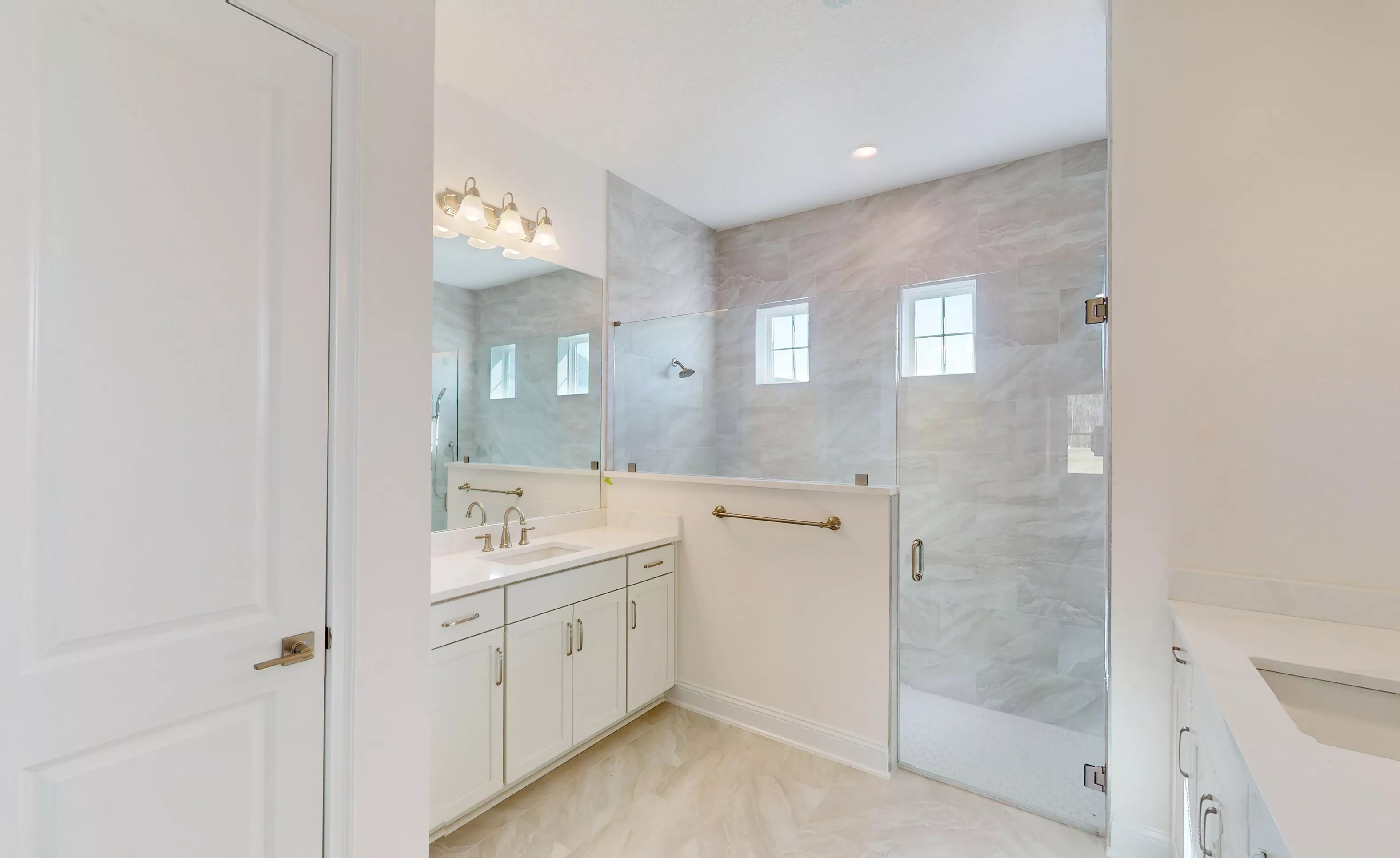 Egret VI - Master Bathroom