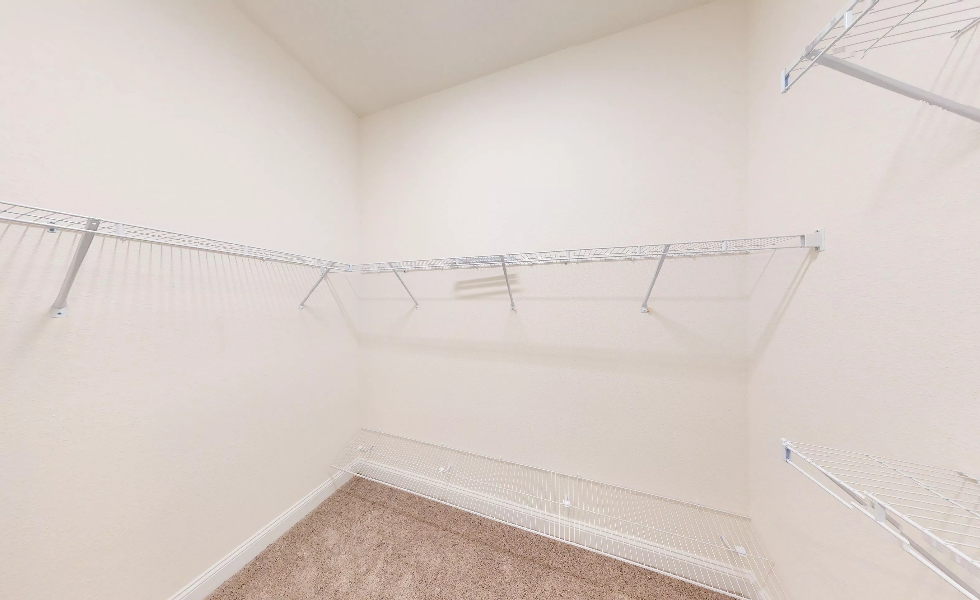 Egret VI - Master Closet