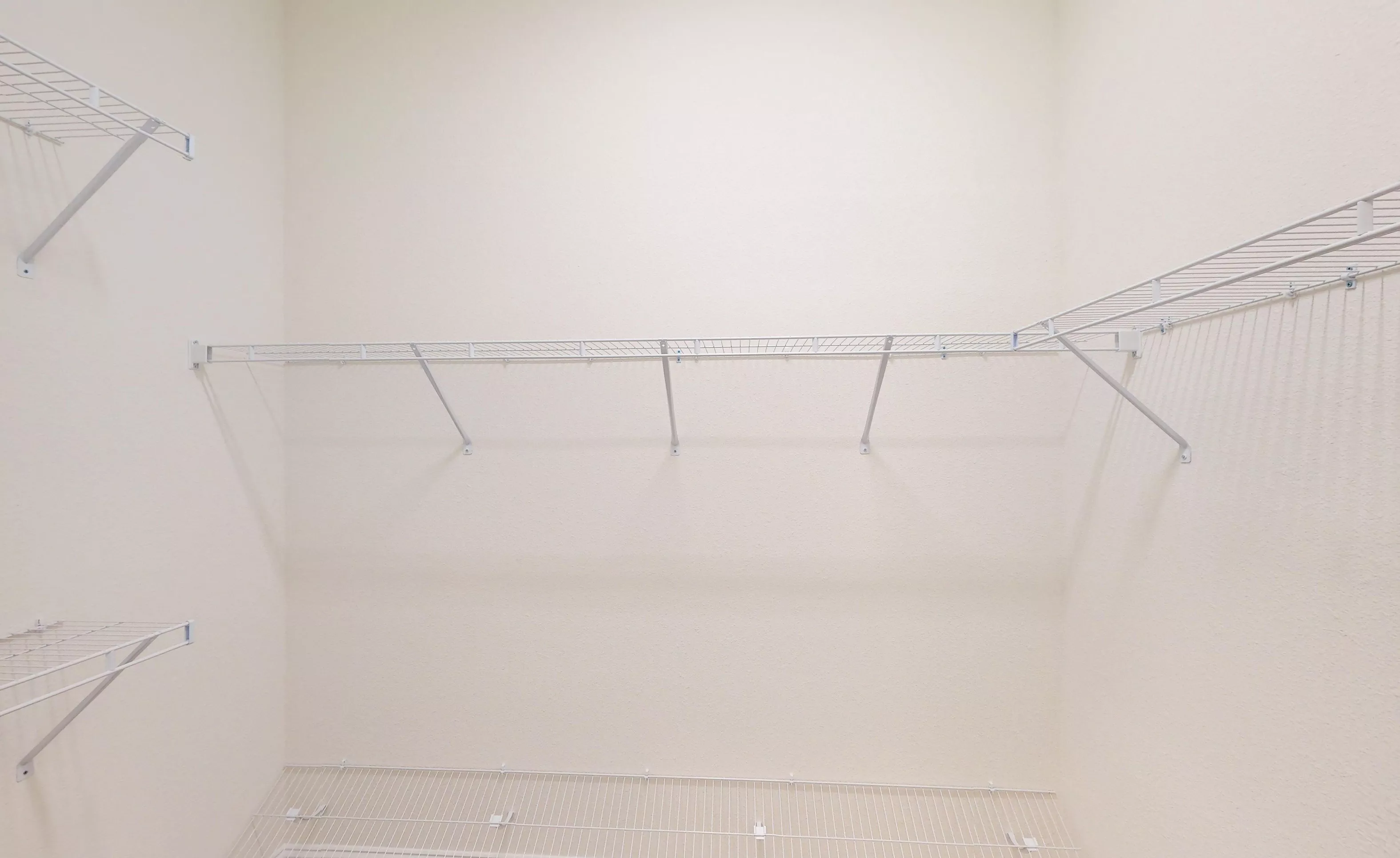 Egret VI - Master Closet