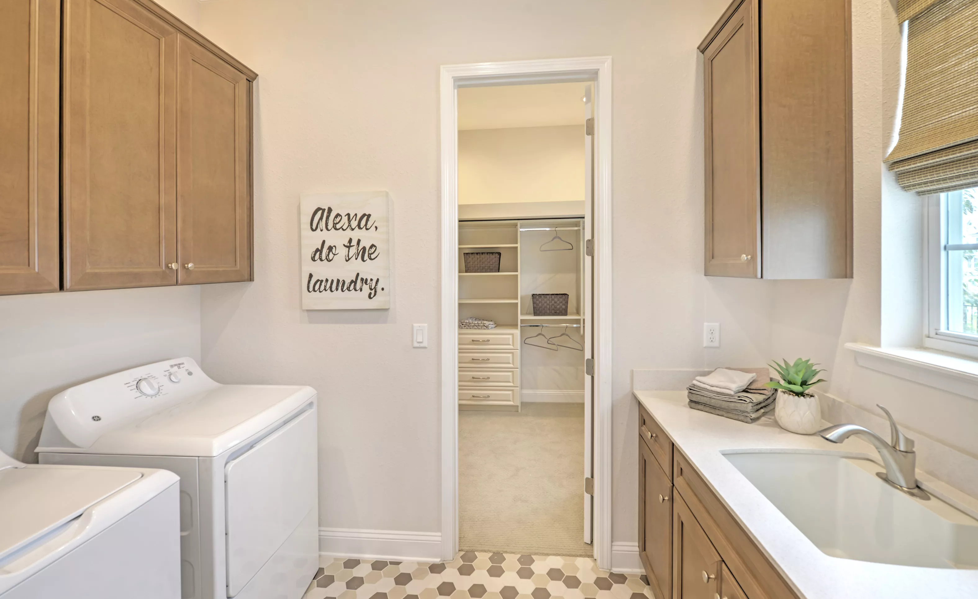 Duval - Laundry Room