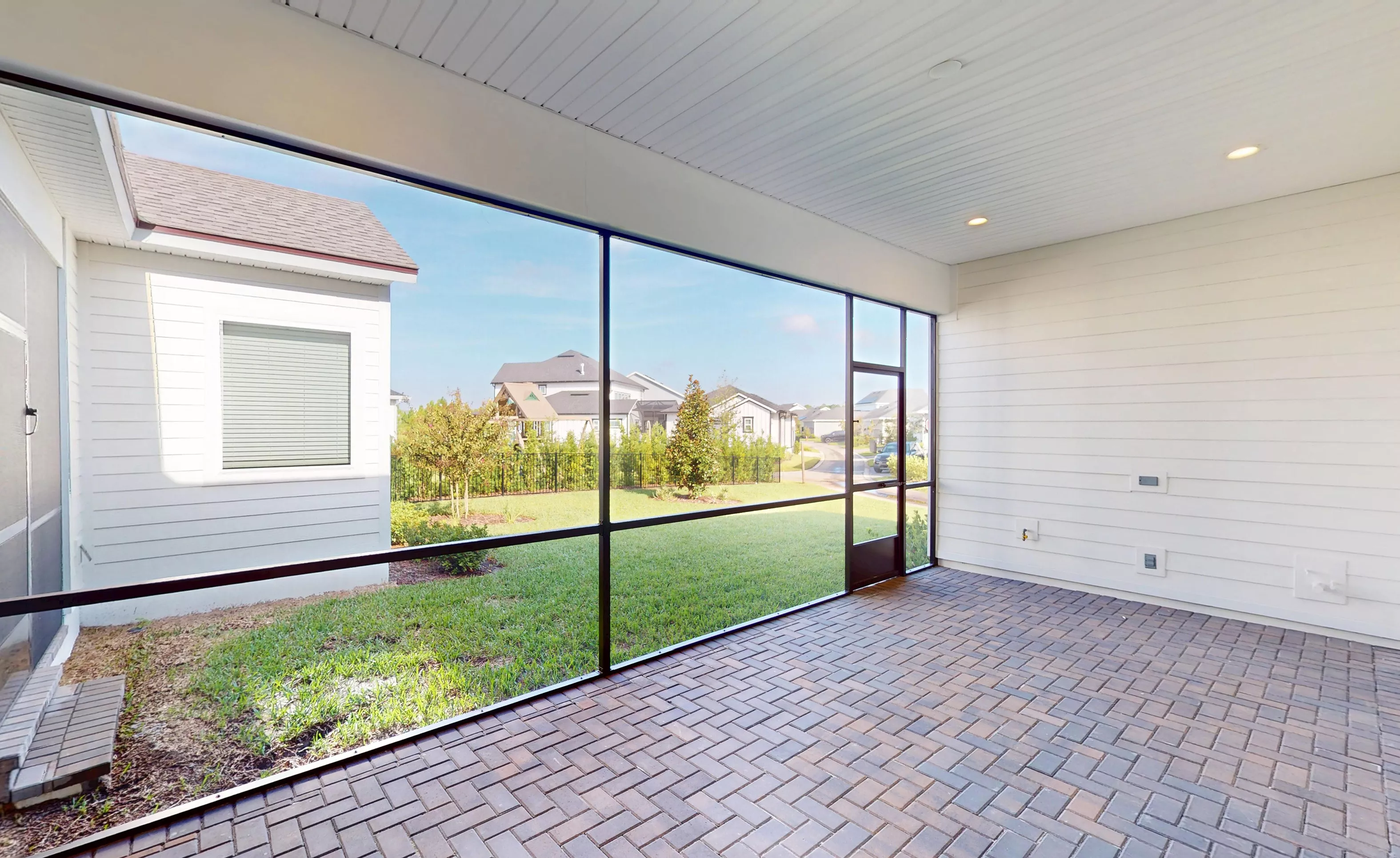 Carling - Covered Lanai