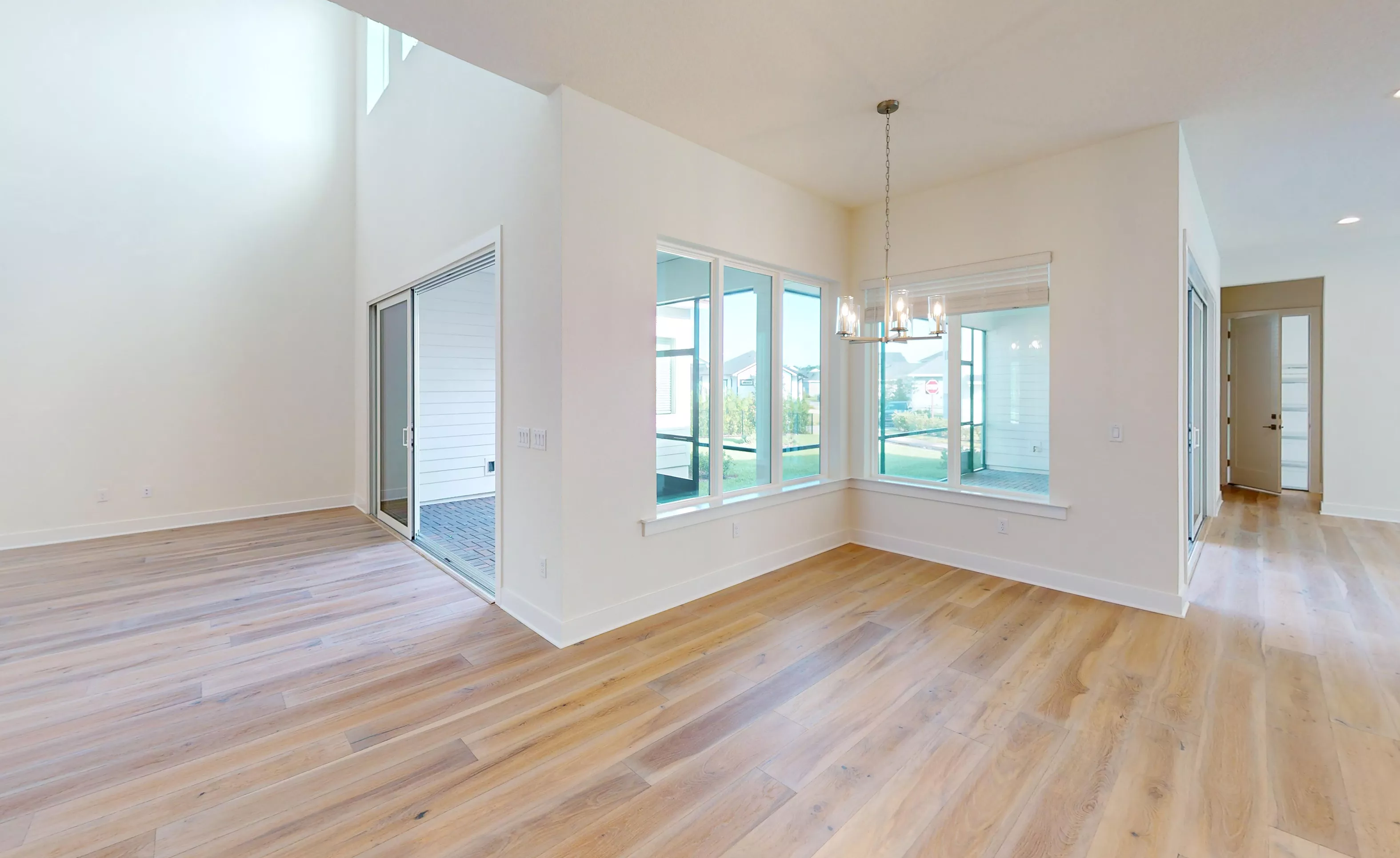 Carling - Dining Room