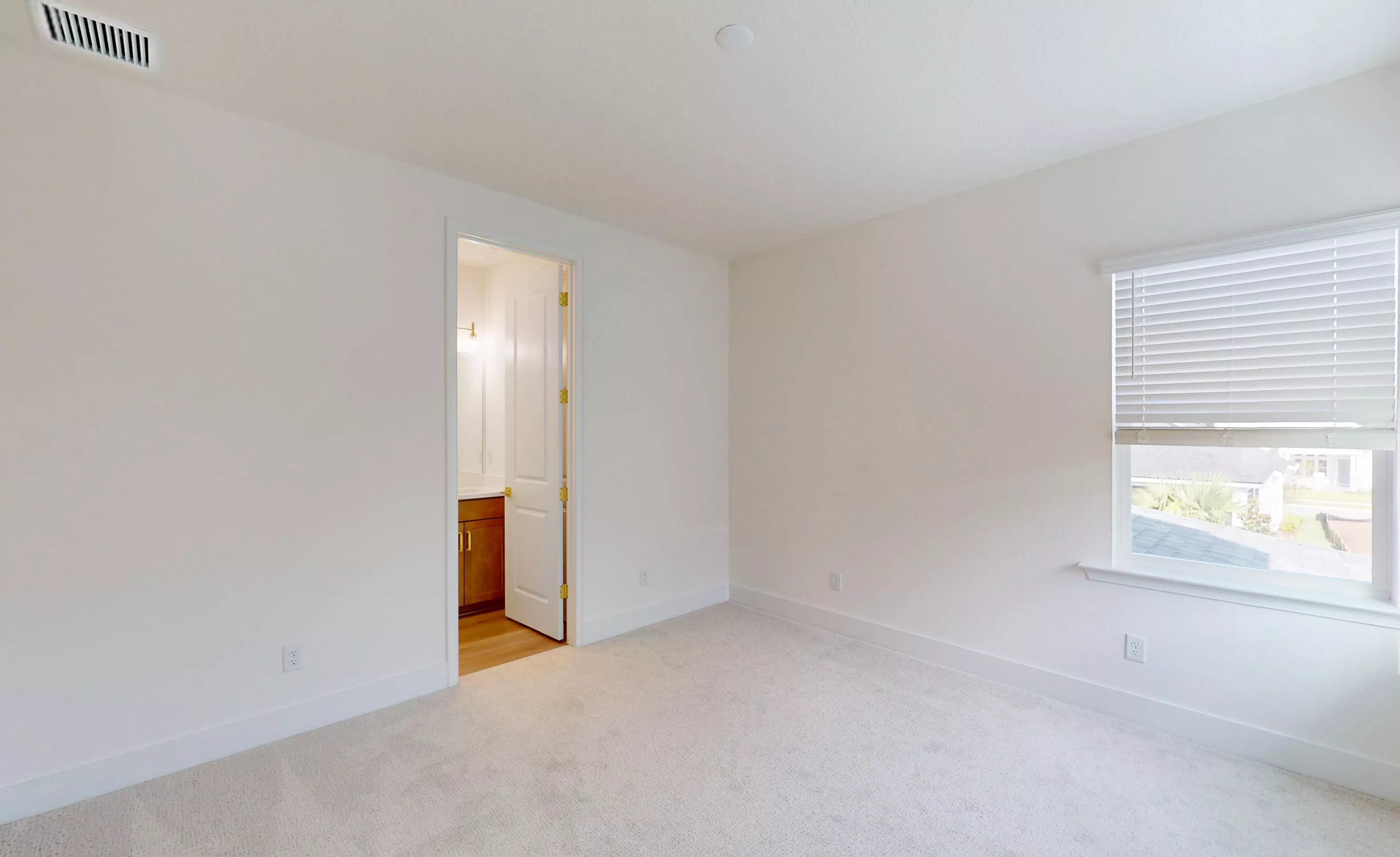 Pablo - Guest Bedroom