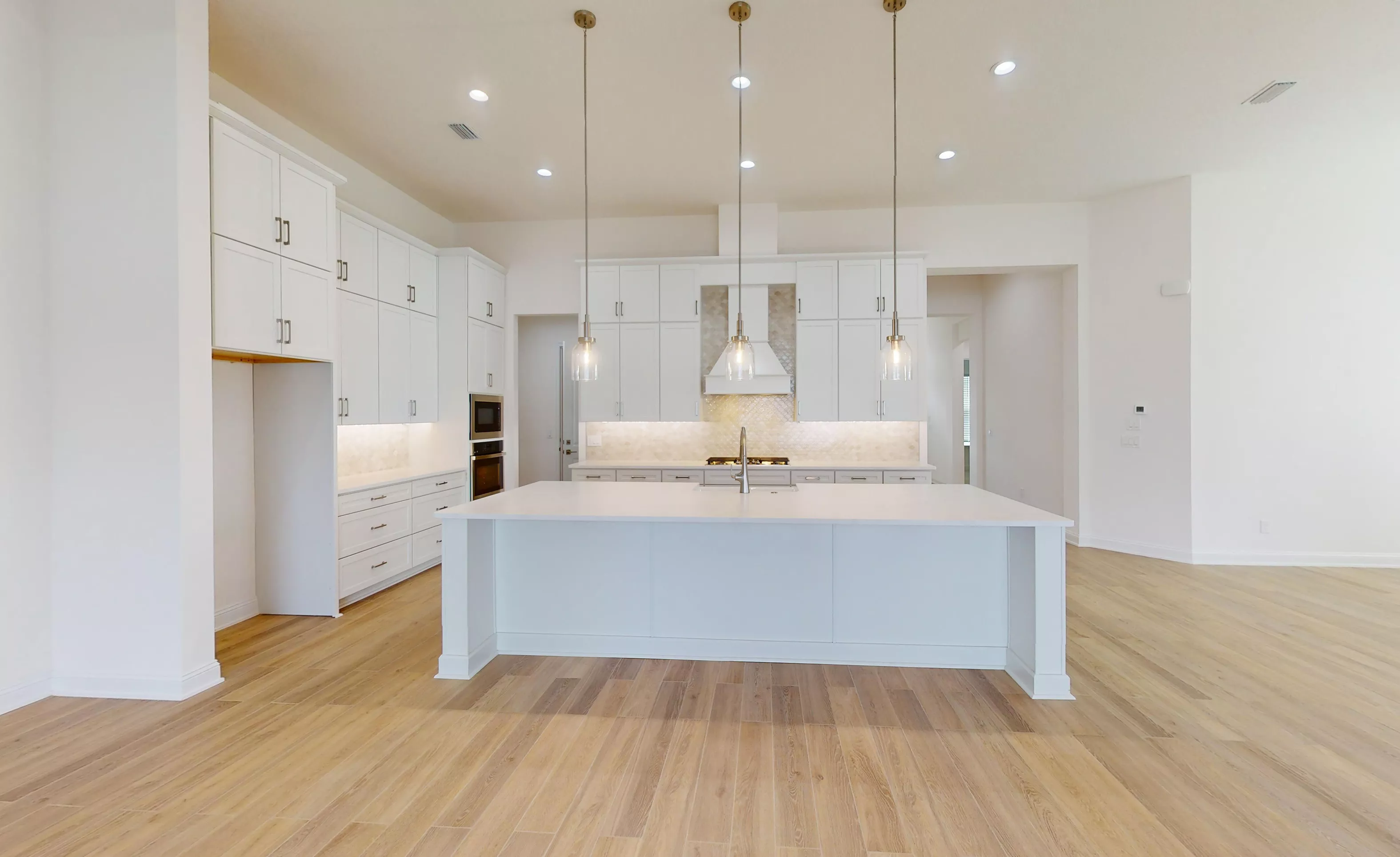 Costa Mesa - Kitchen