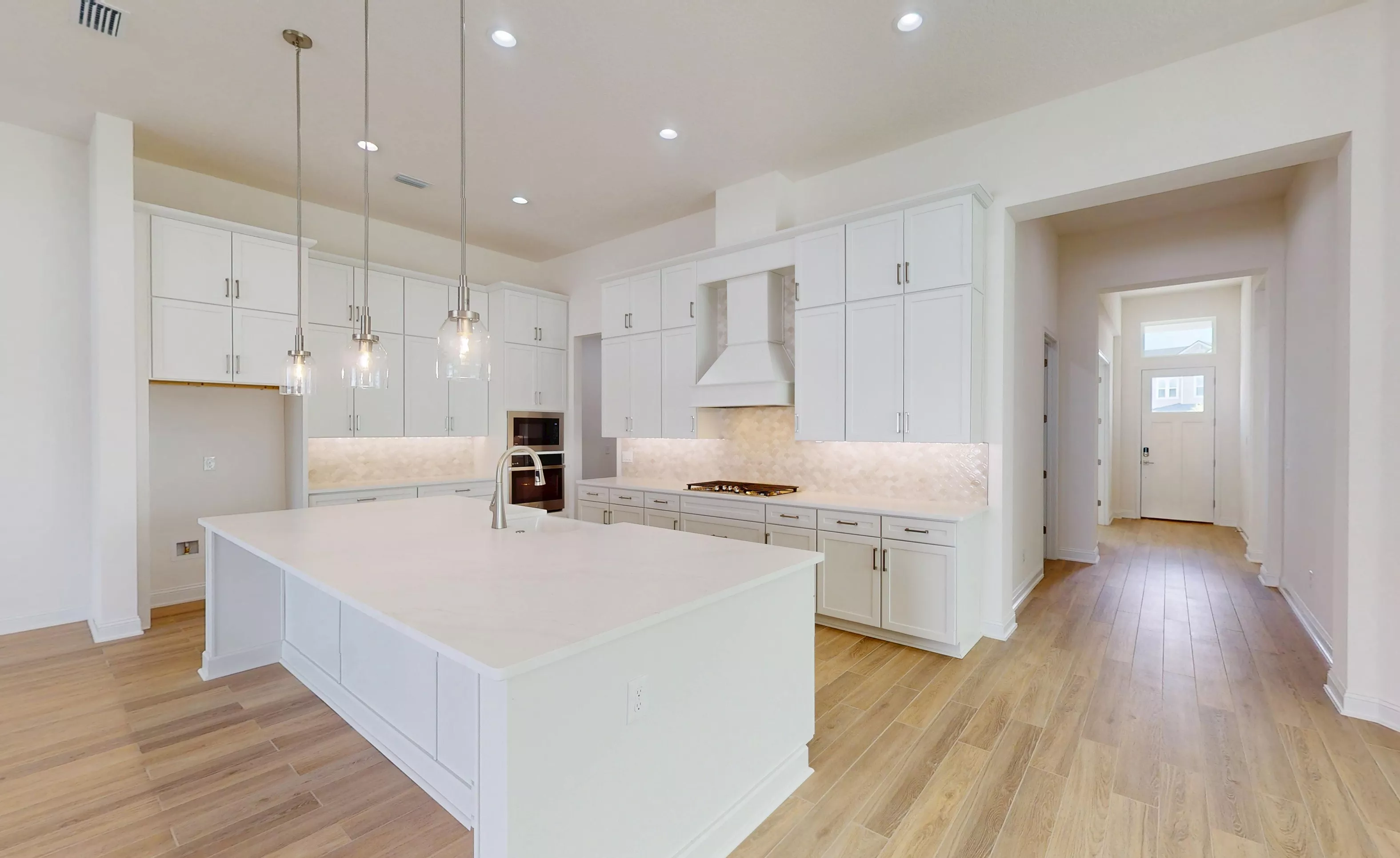 Costa Mesa - Kitchen