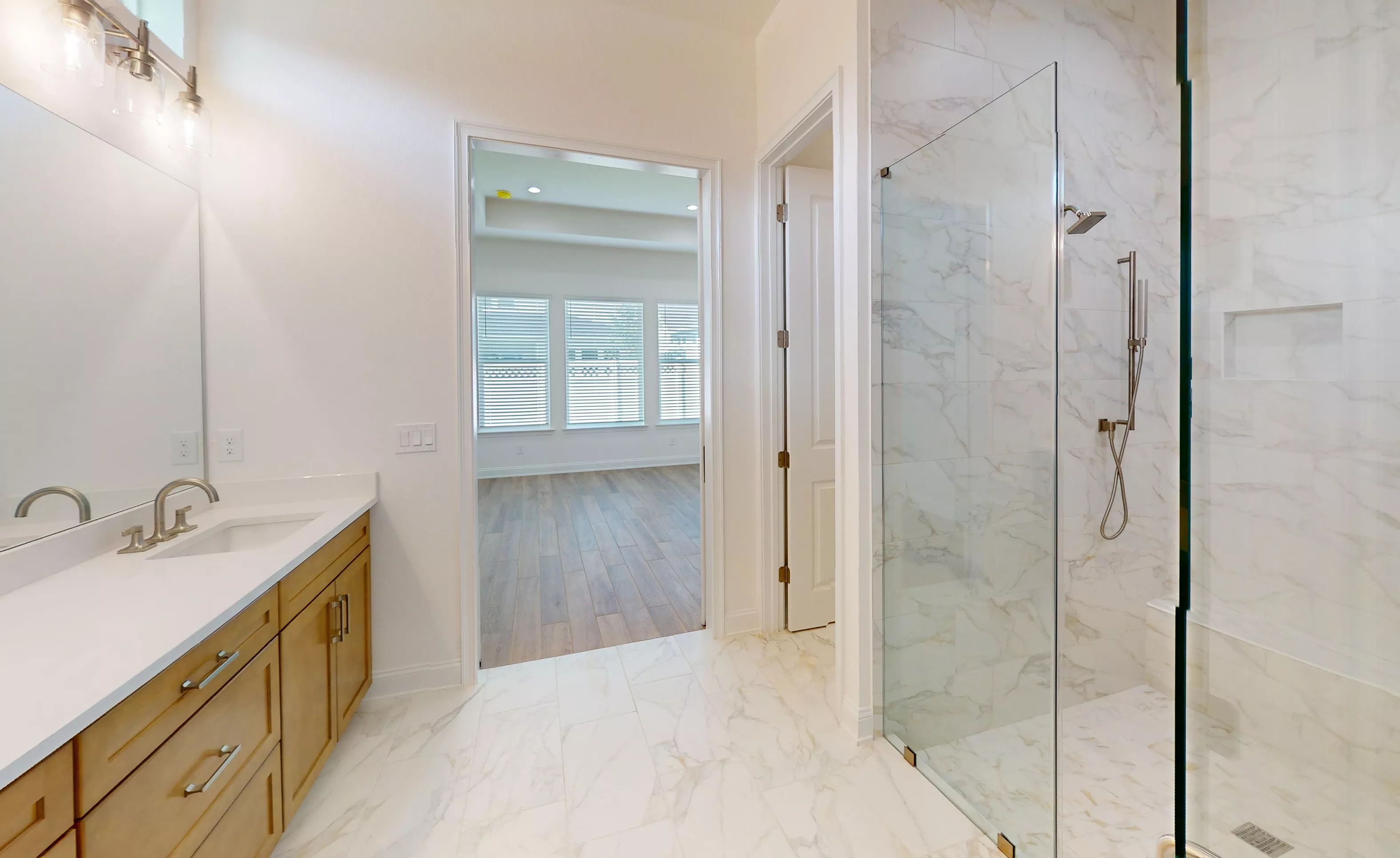 Costa Mesa - Master Bathroom