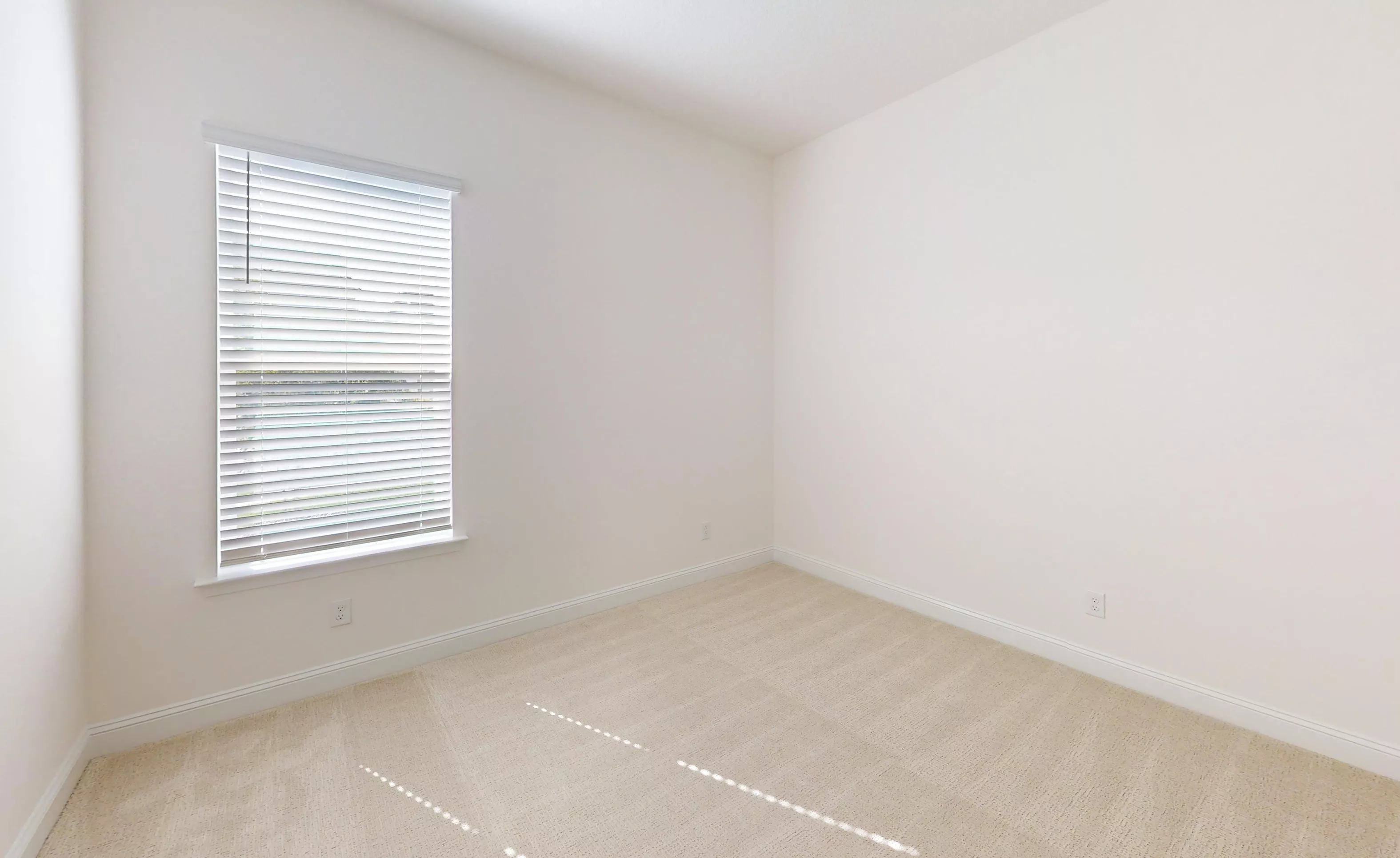 Costa Mesa - Guest Bedroom