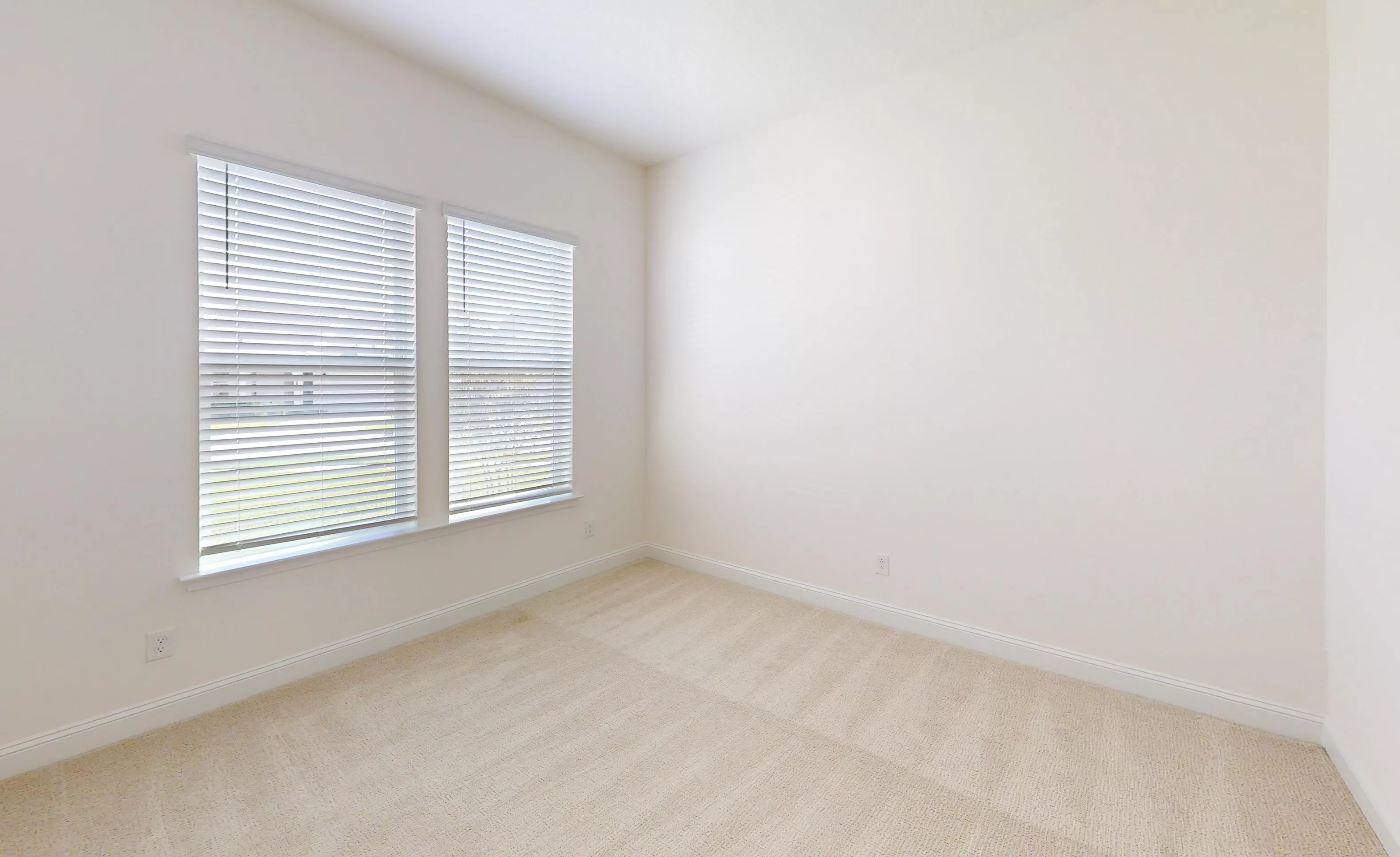 Costa Mesa - Guest Bedroom