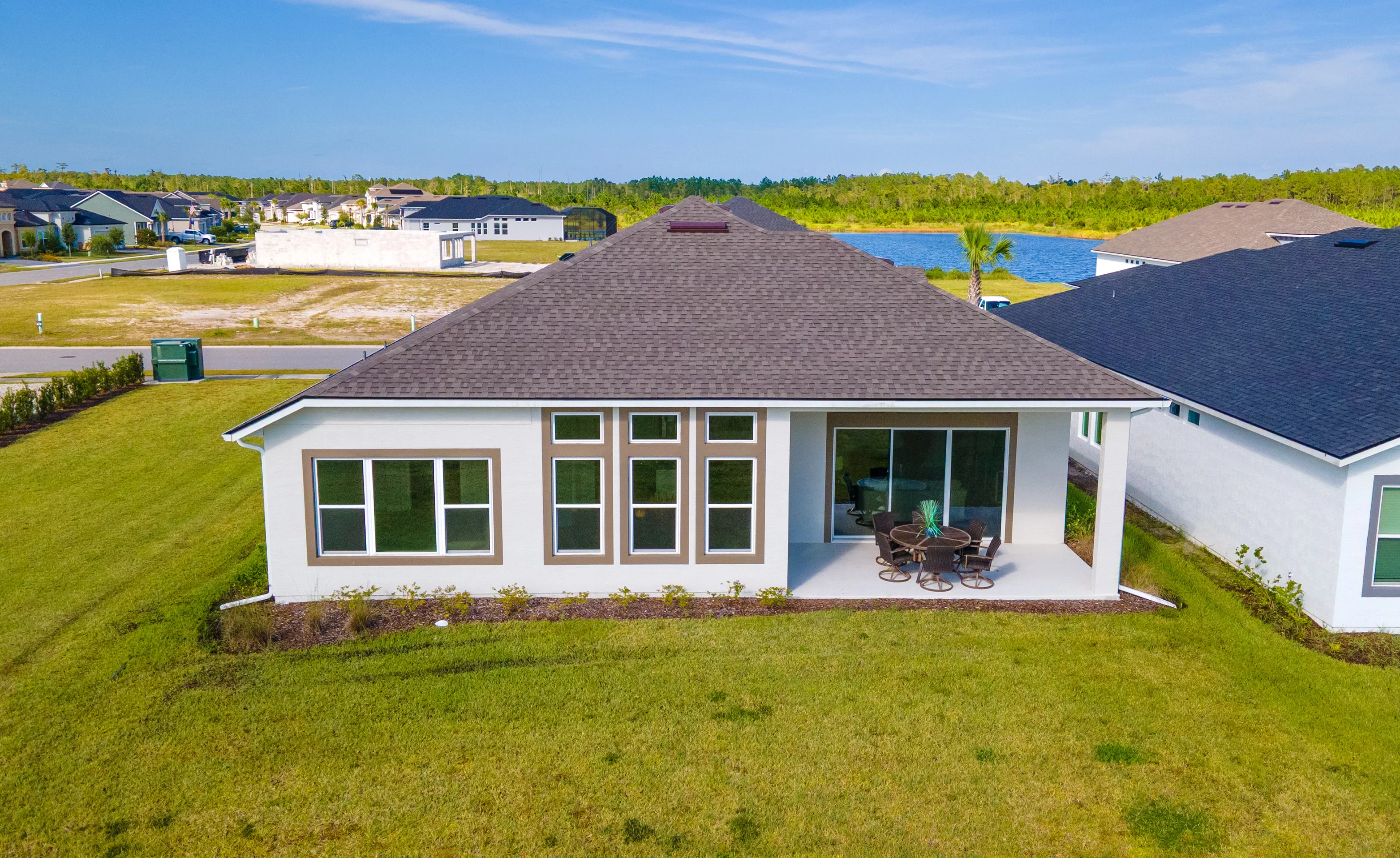 Davenport - Back Exterior