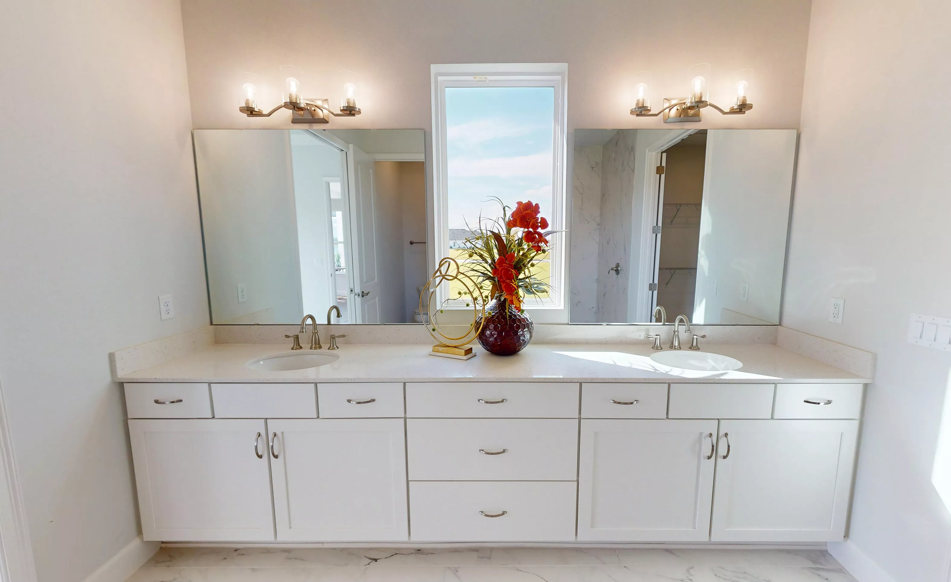 Davenport - Master Bathroom