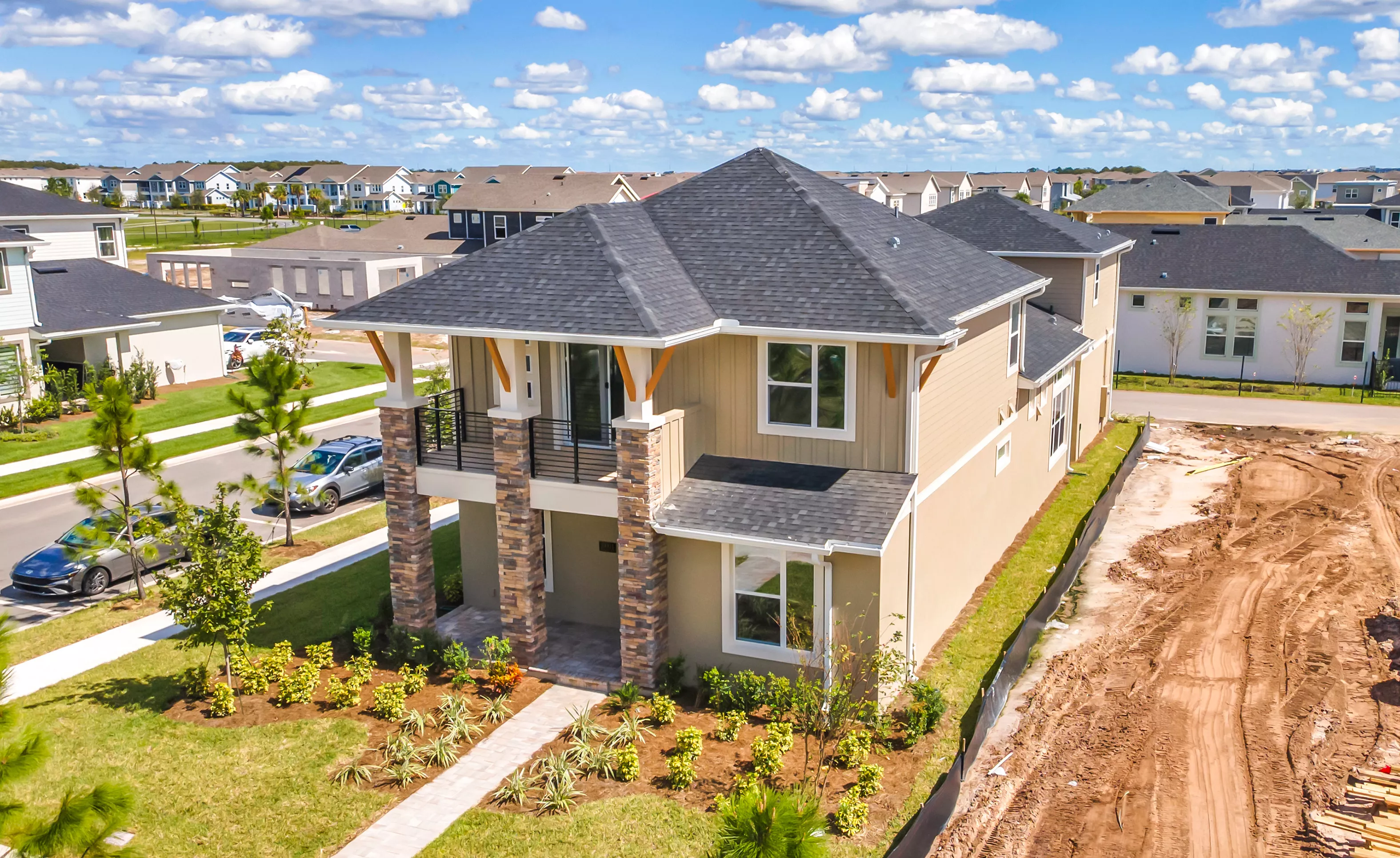 Maui - Front Exterior