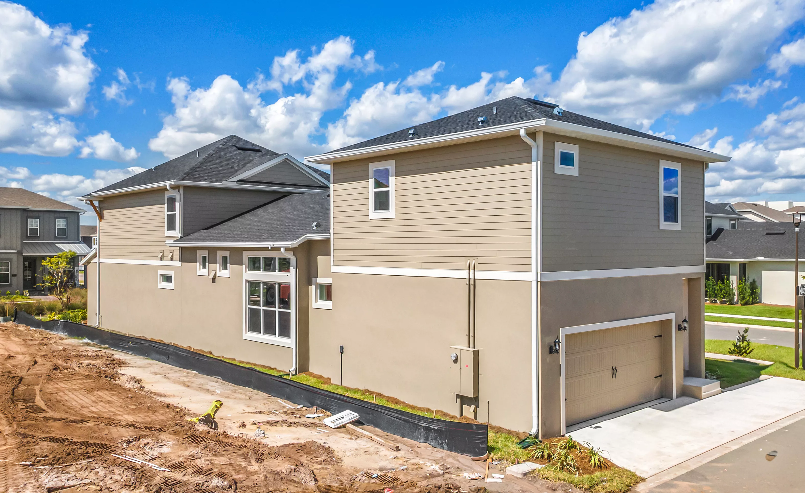 Maui - Back Exterior