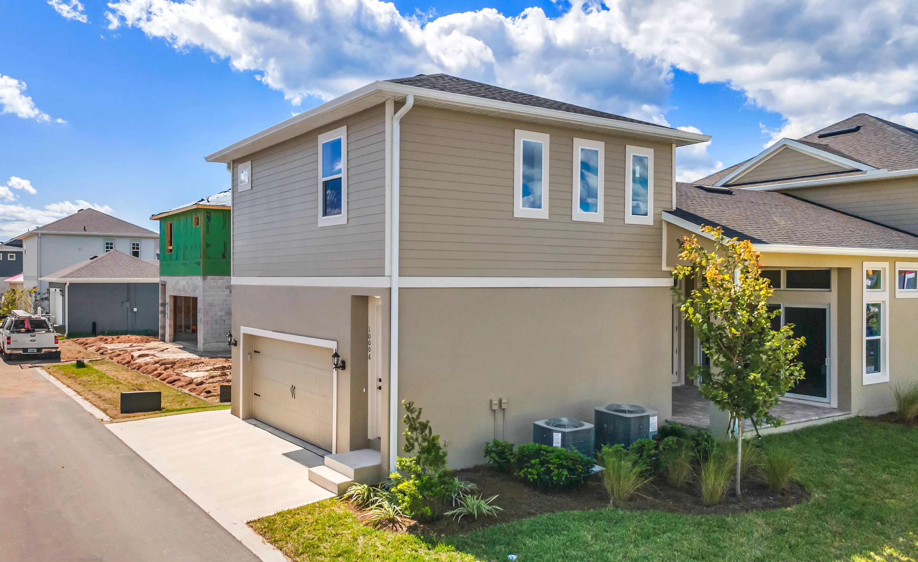 Maui - Back Exterior