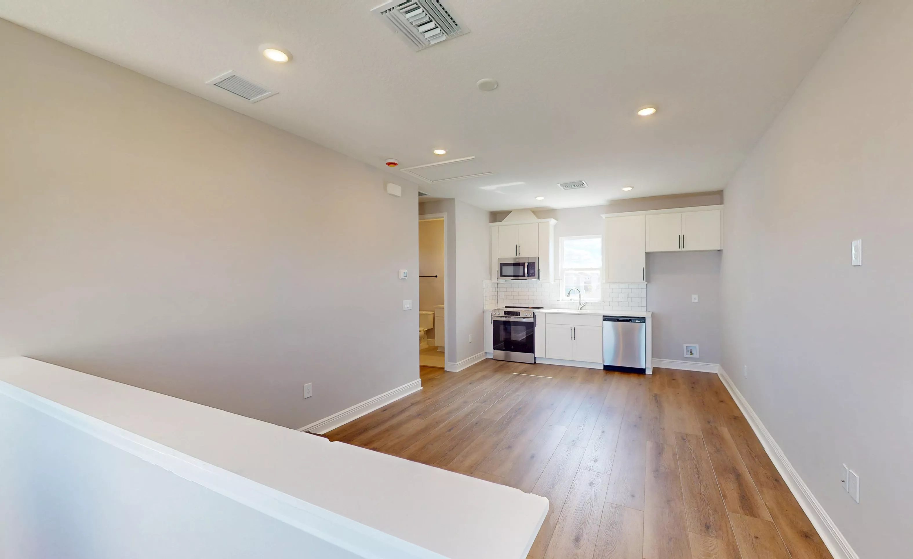 Maui - Above Garage Apartment