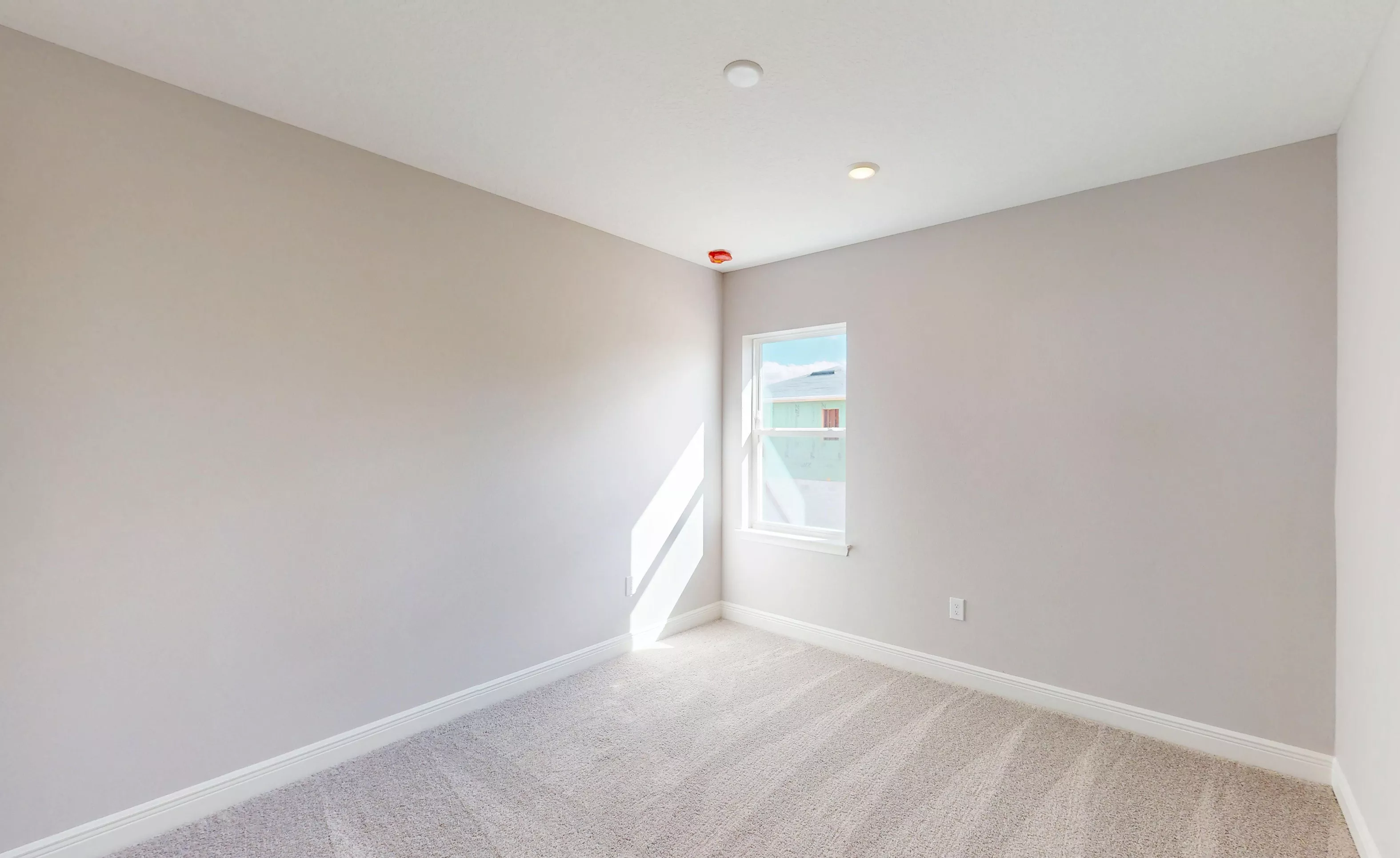 Maui - Guest Bedroom