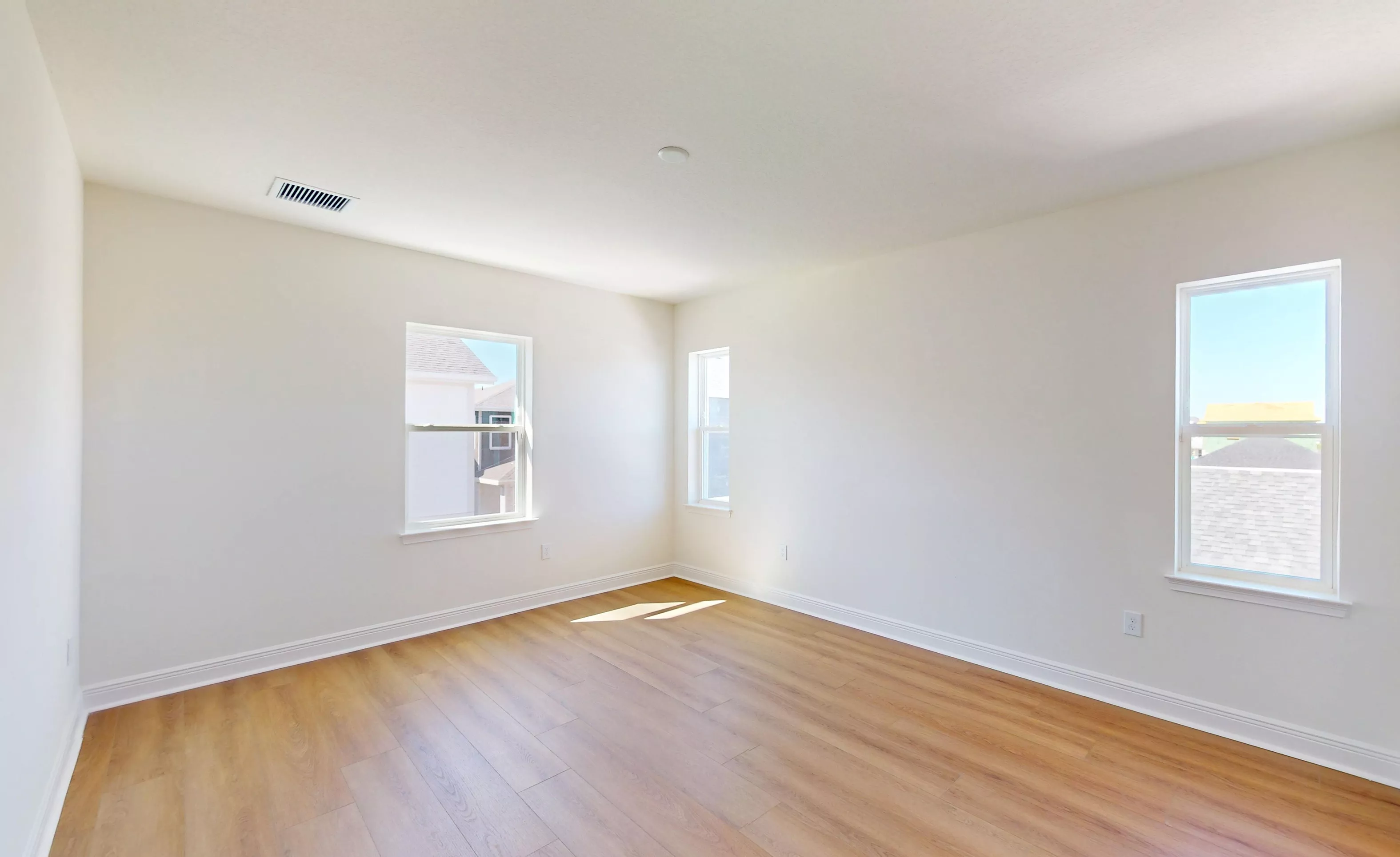 Maui - Above Garage Apartment