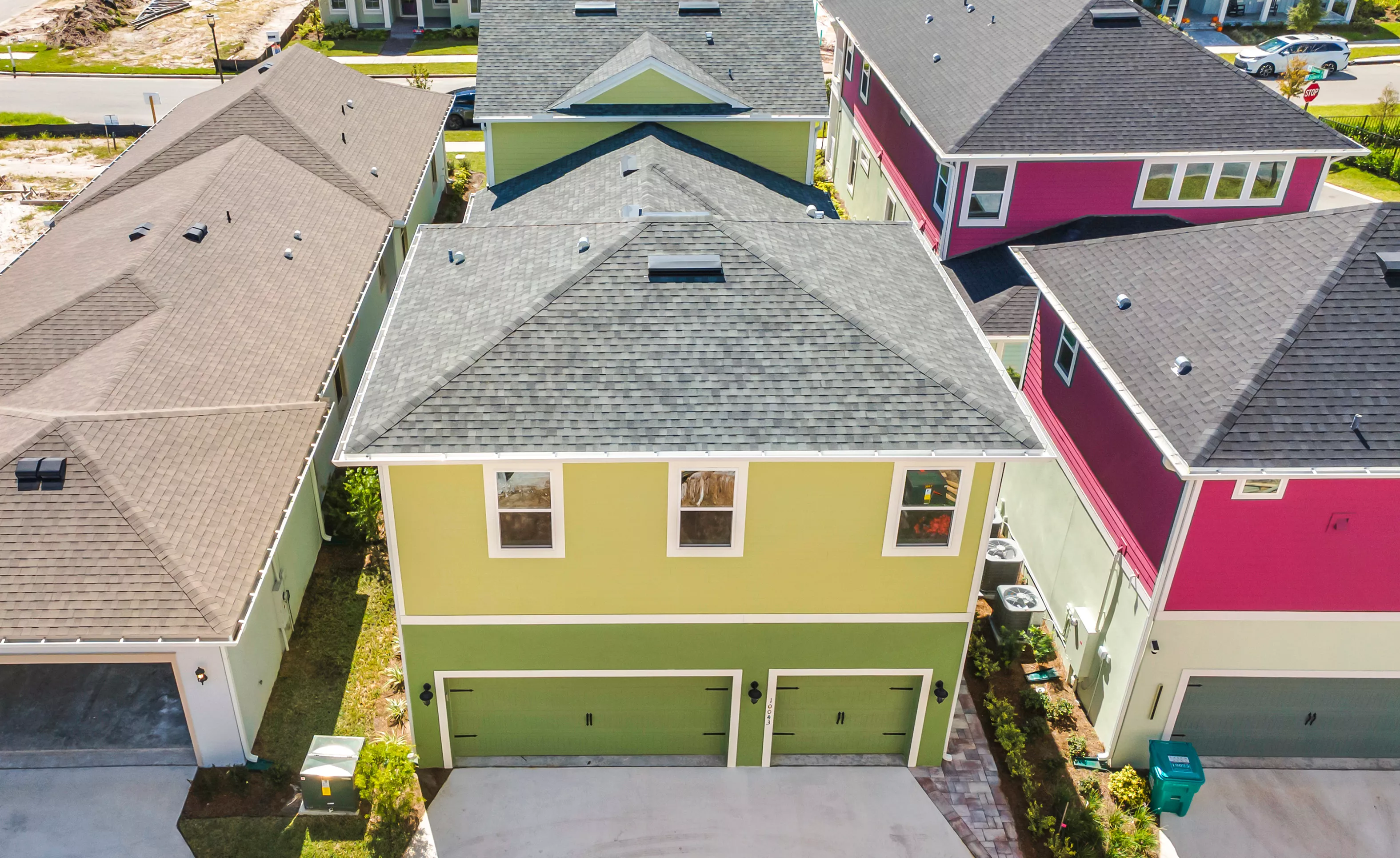 Maui - Back Exterior