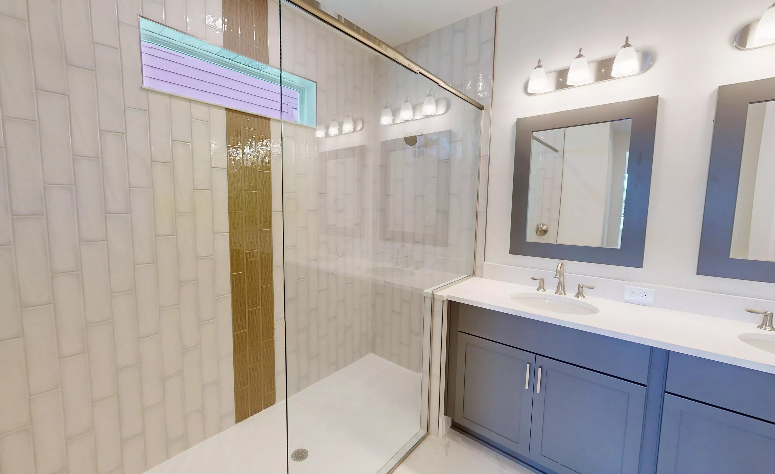 Maui - Master Bathroom