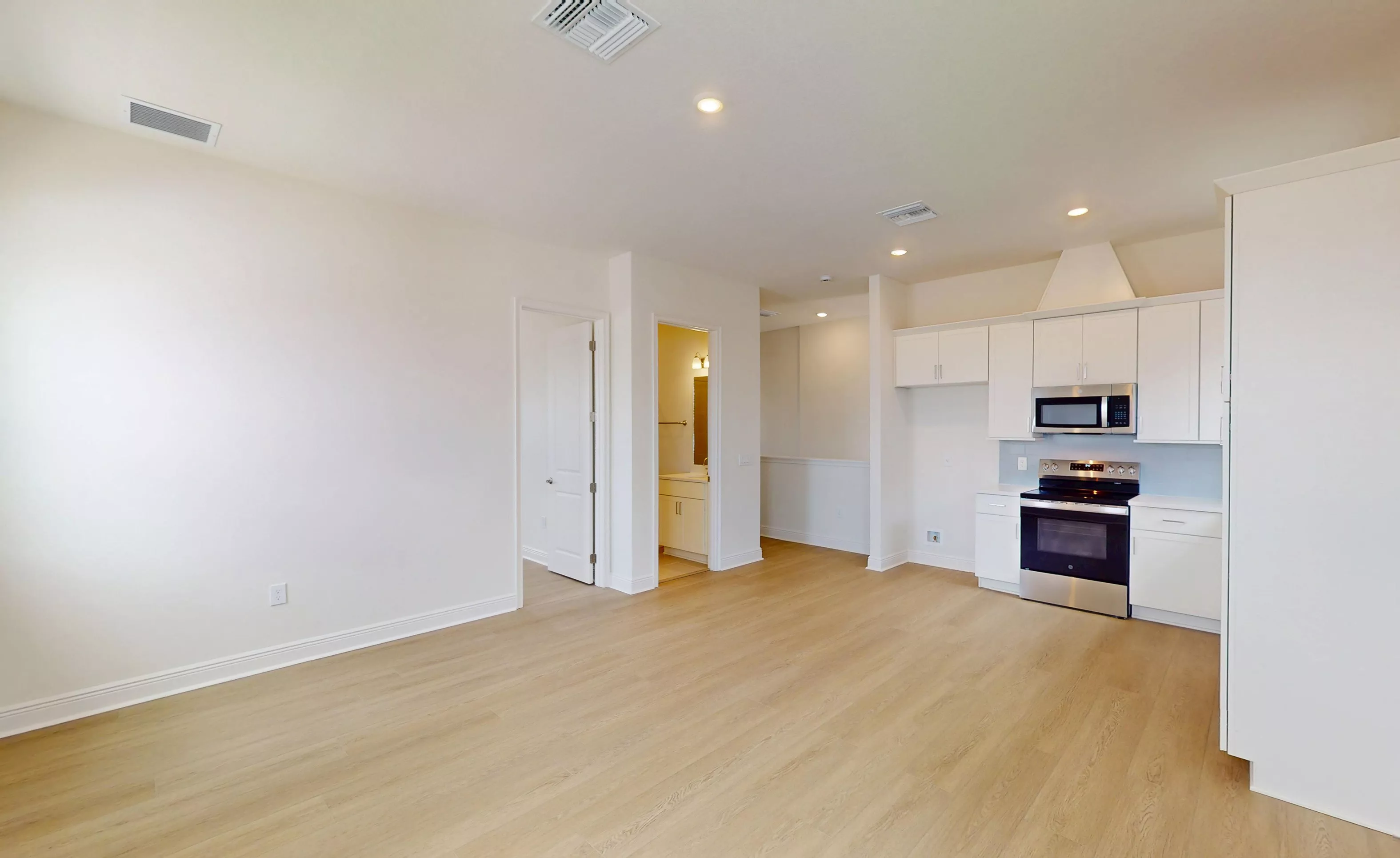 Maui - Above Garage Apartment