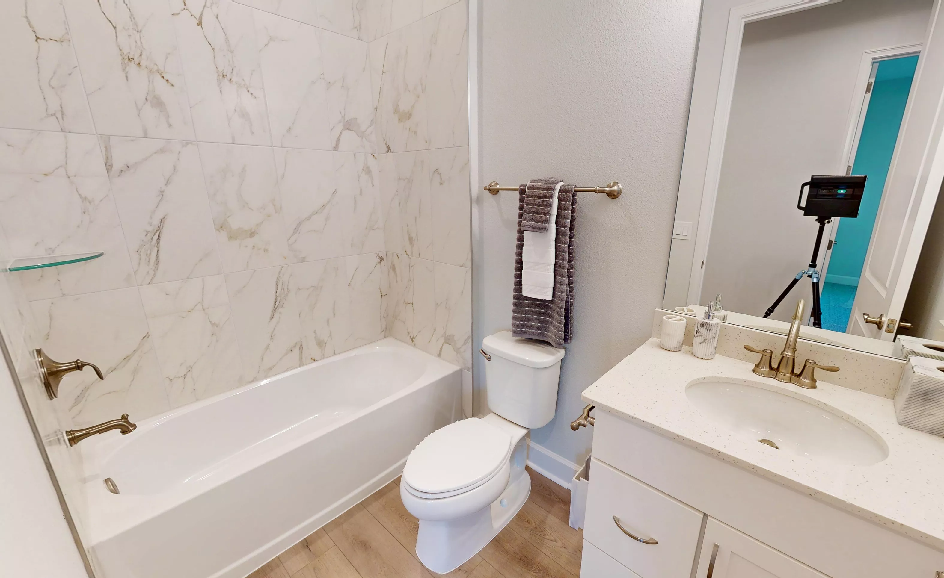 Arbor II - Guest Bathroom