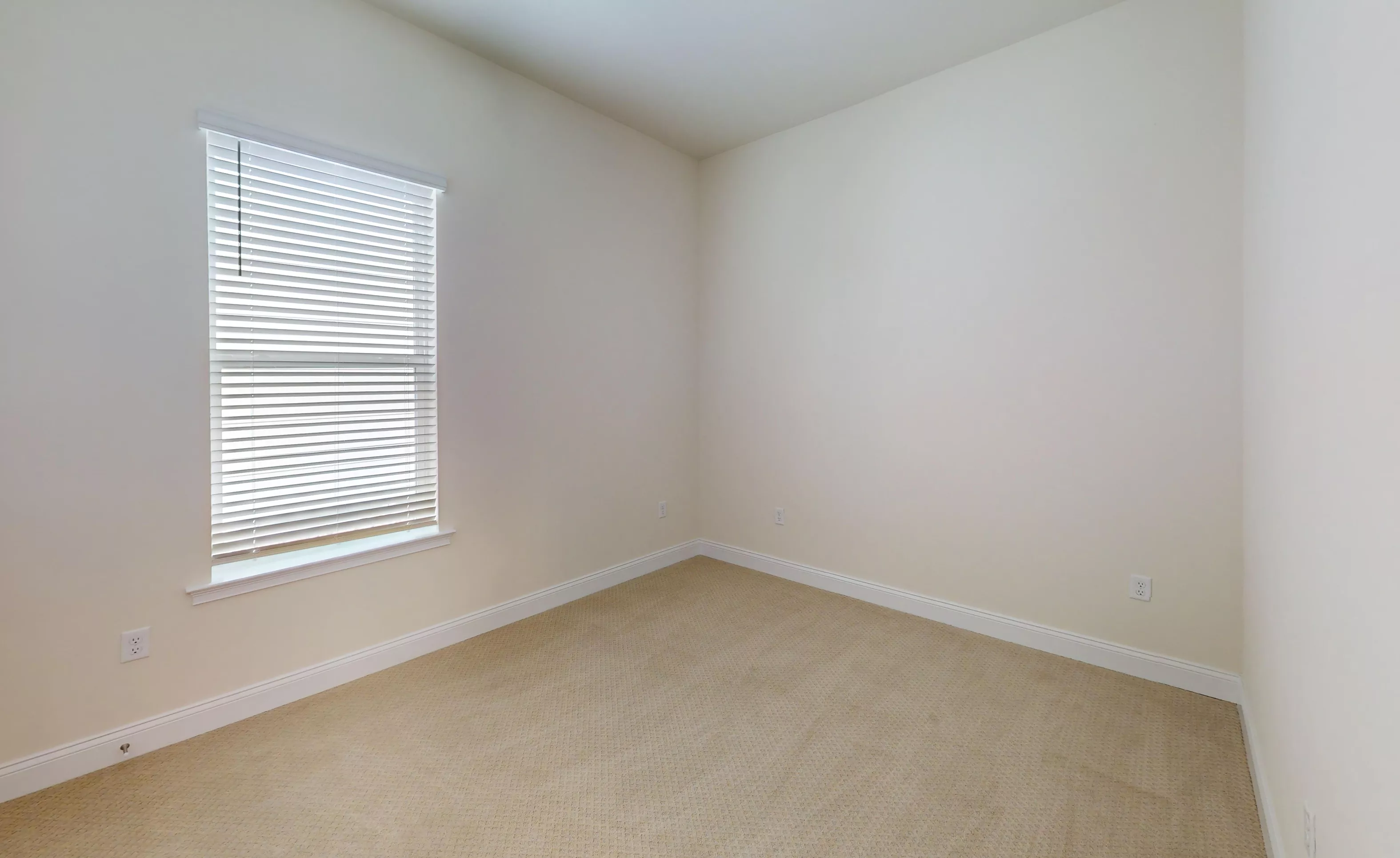 Laguna - Guest Bedroom