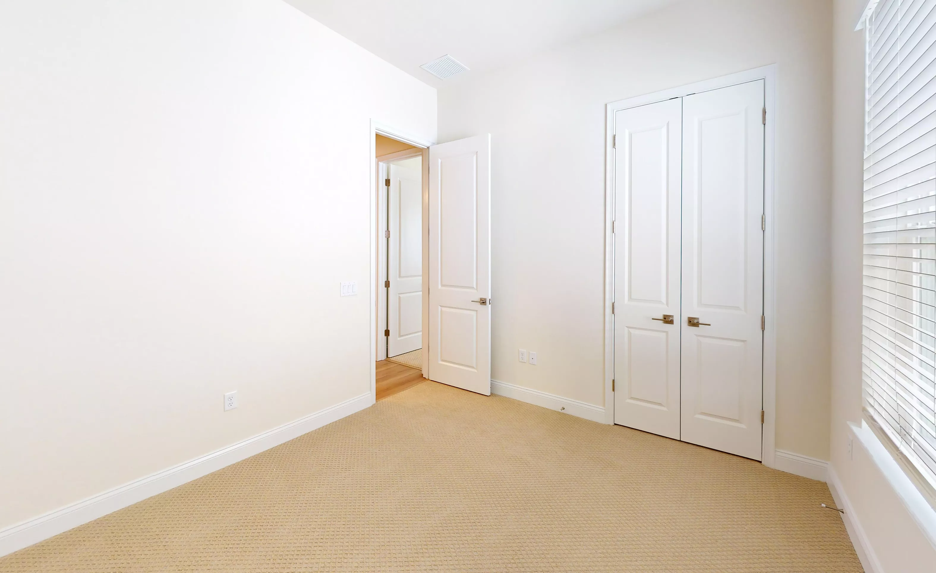 Laguna - Guest Bedroom